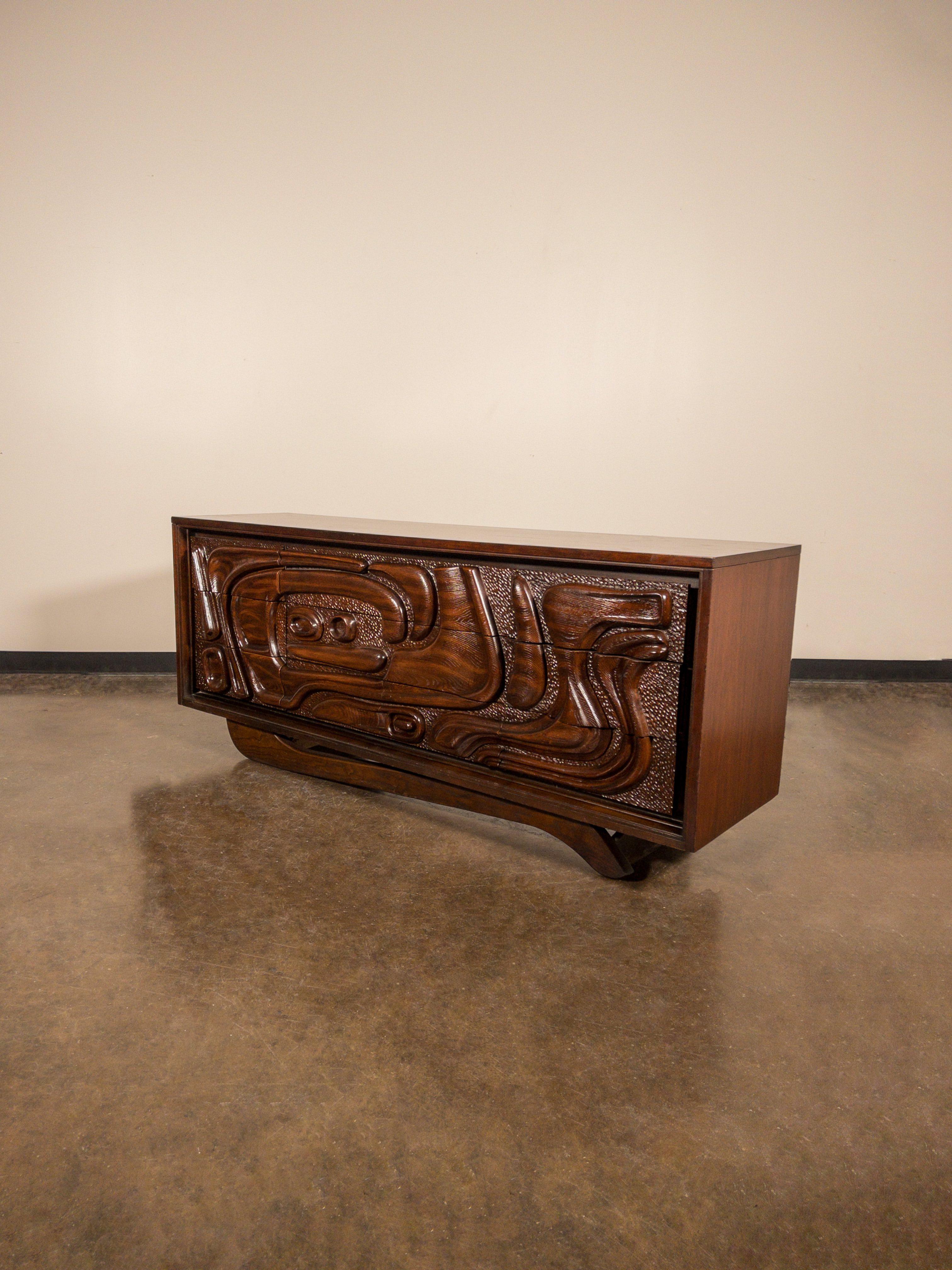 Mid-20th Century 'Oceanic' Sculpted Walnut Dresser by Pulaski Furniture Corporation, circa 1969