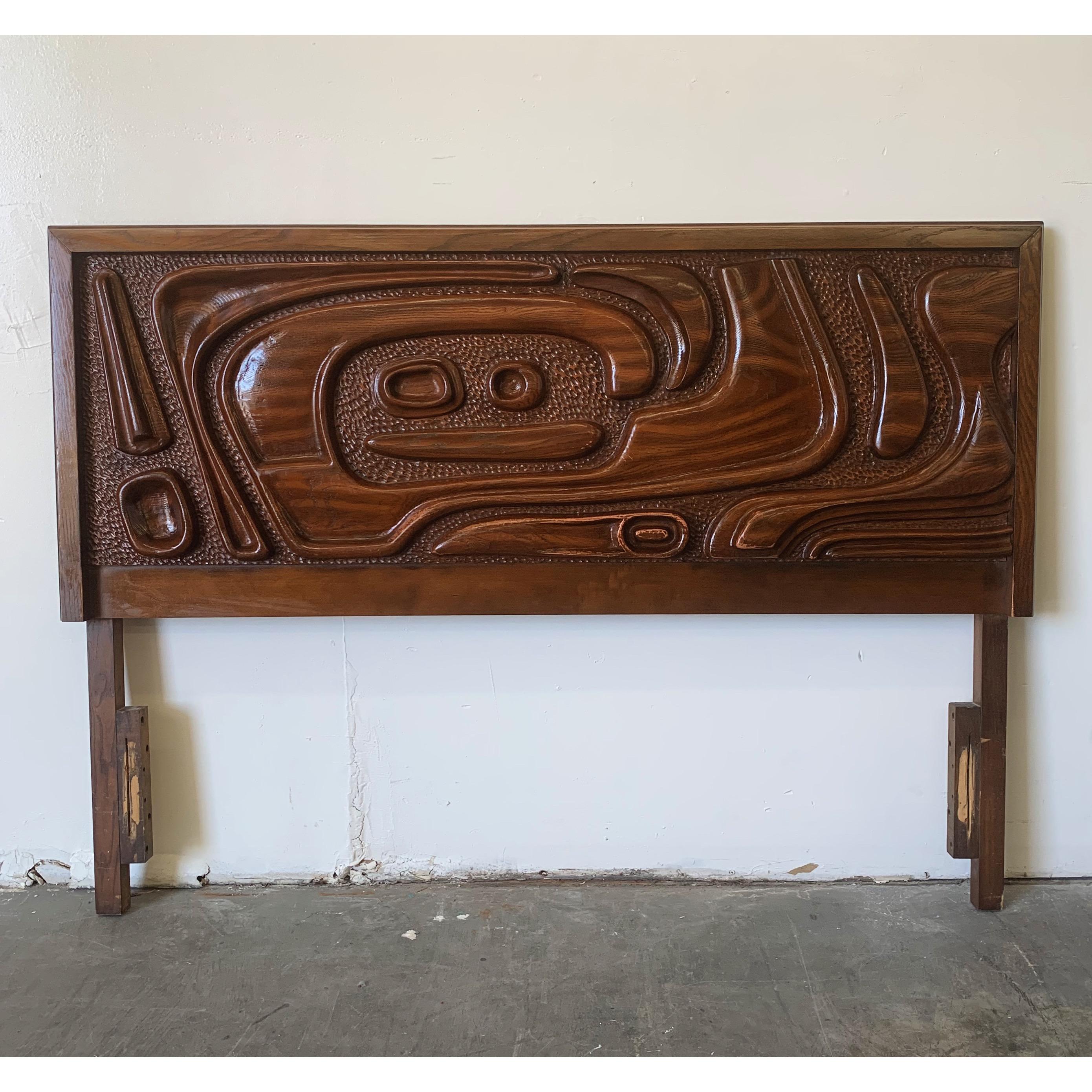 Mid-20th Century Oceanic Sculpted Walnut Highboy Dresser by Pulaski Furniture Co., circa 1969