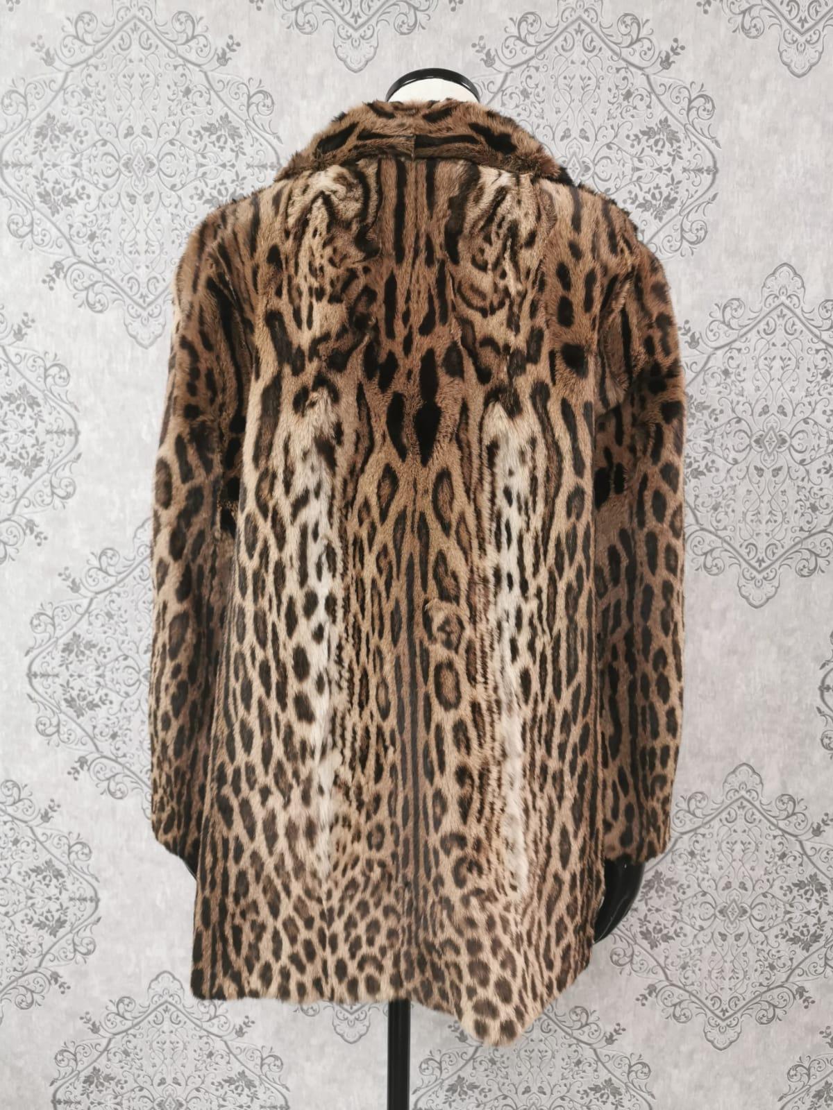 Unused ocelot fur coat size 10 In Excellent Condition In Montreal, Quebec