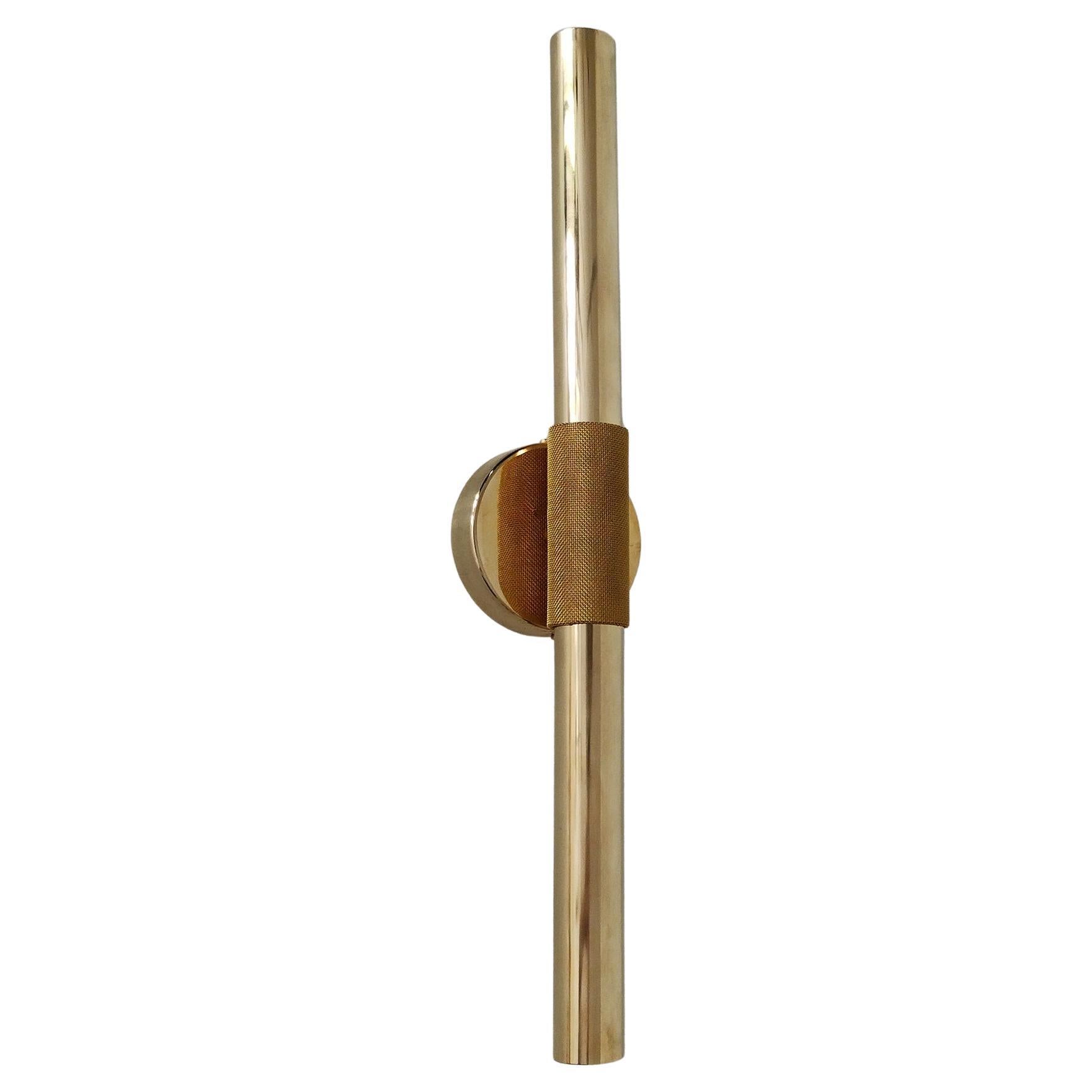 Ocho - Lámpara de pared de latón macizo de 51 cm de Candas Design Europeo en venta