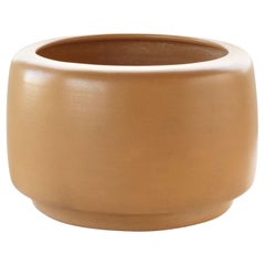 Fioriera per pneumatici CP-17 smaltata ocra per Architectural Pottery di John Follis