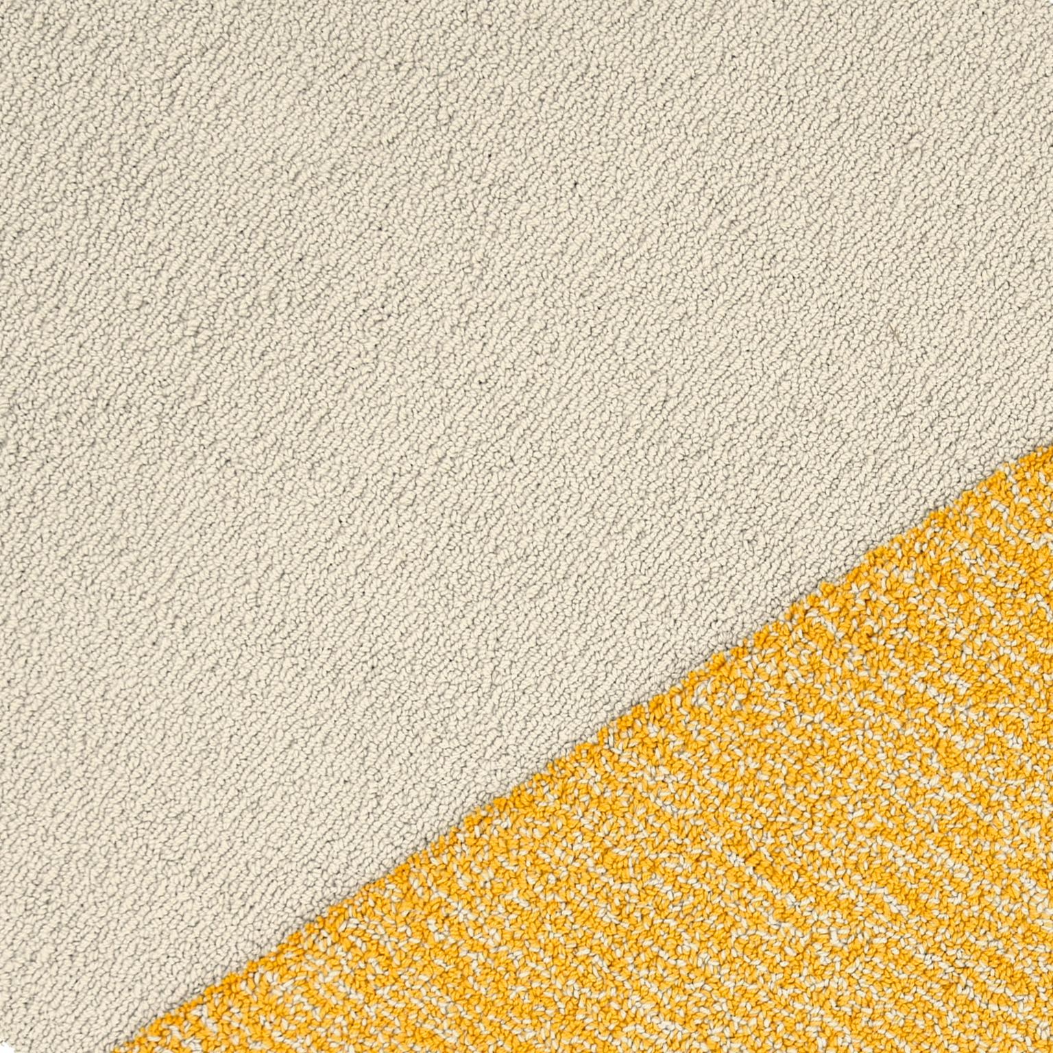 Moderne Tapis OCI Left L, 100 % laine/jaune écru foncé gris foncé par Portego en vente