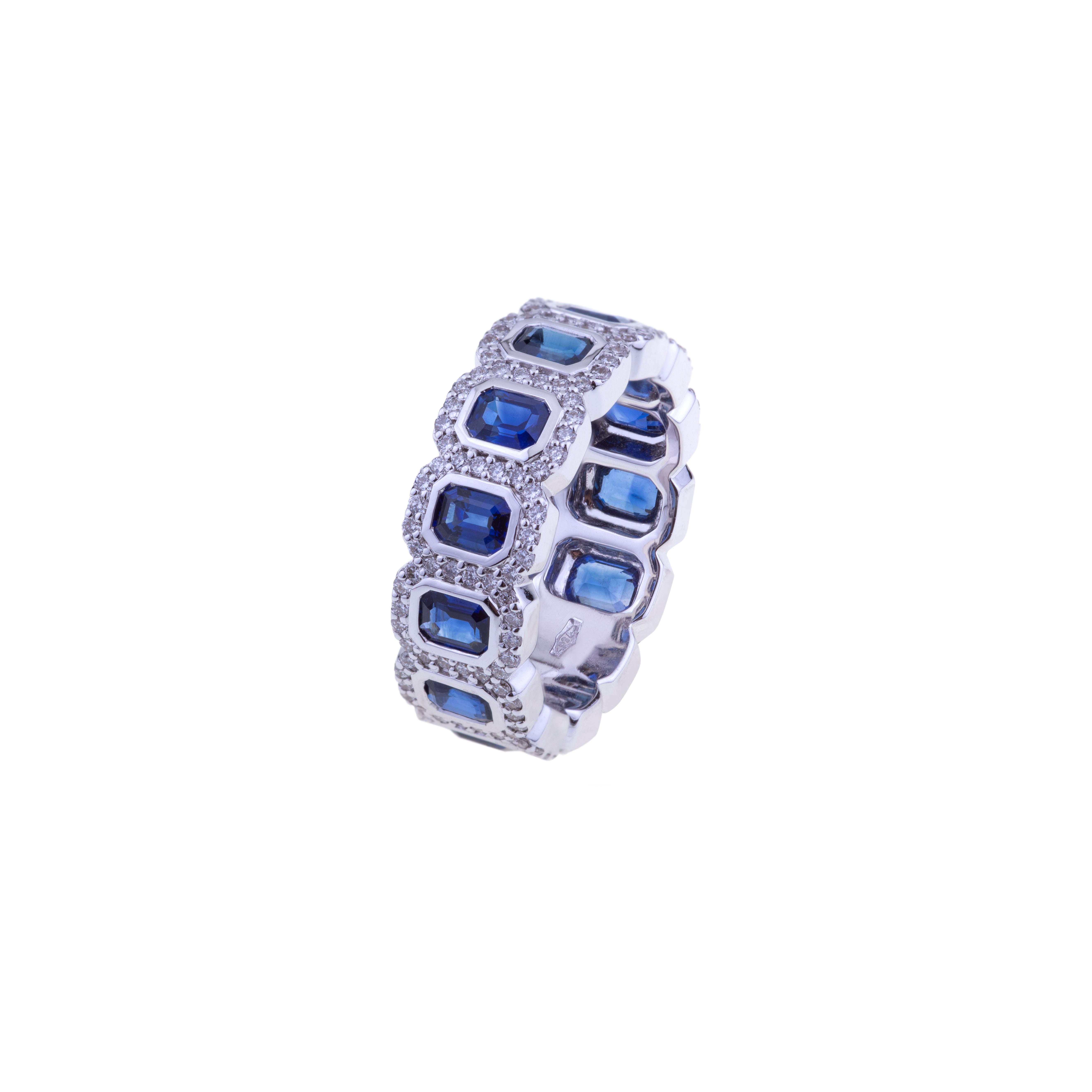 Classical Roman Octagon Blue Sapphires Set in White Gold with Diamonds For Sale