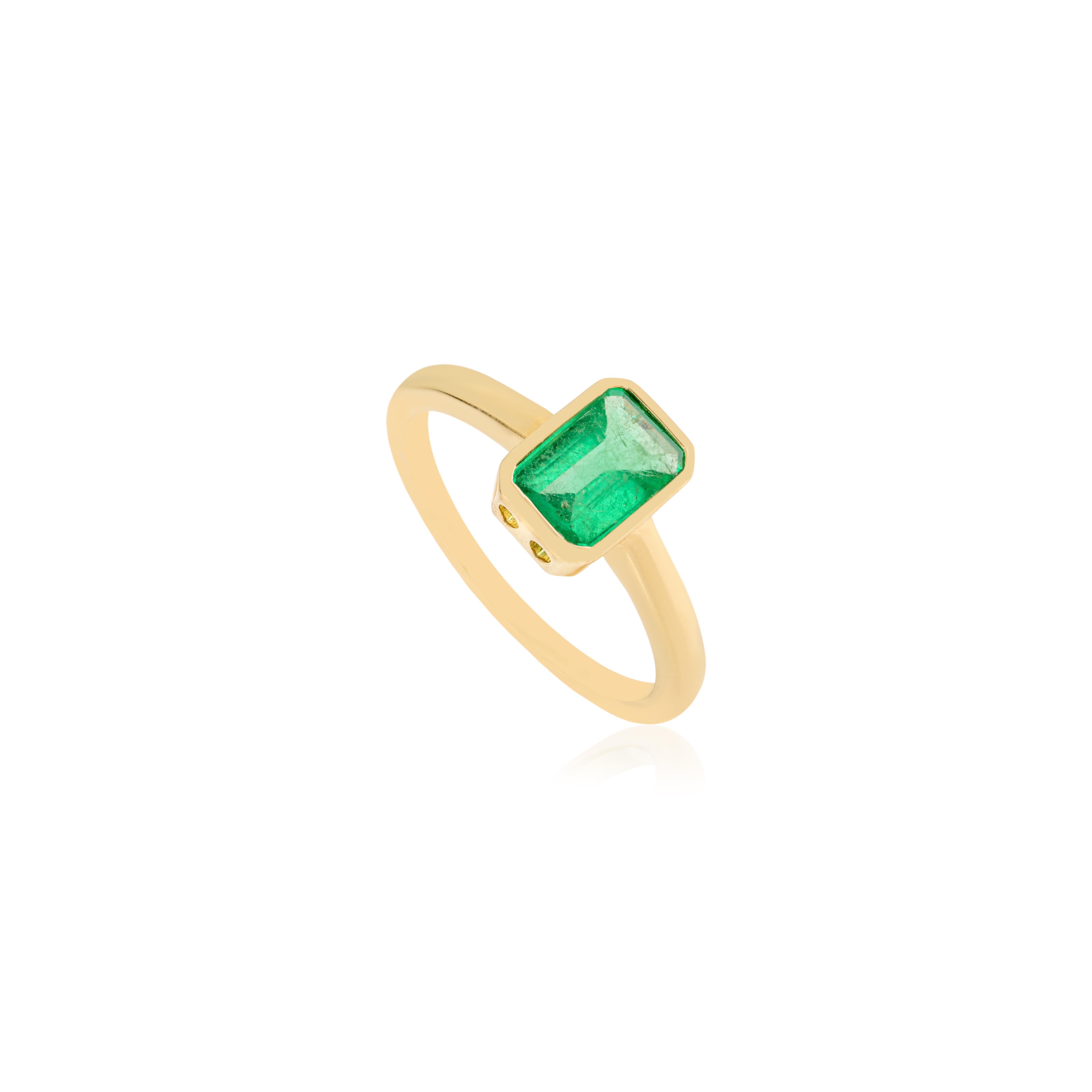 in vendita:  Anello solitario unisex con smeraldo taglio ottagono da 0,87 carati in oro giallo massiccio 18 carati 7