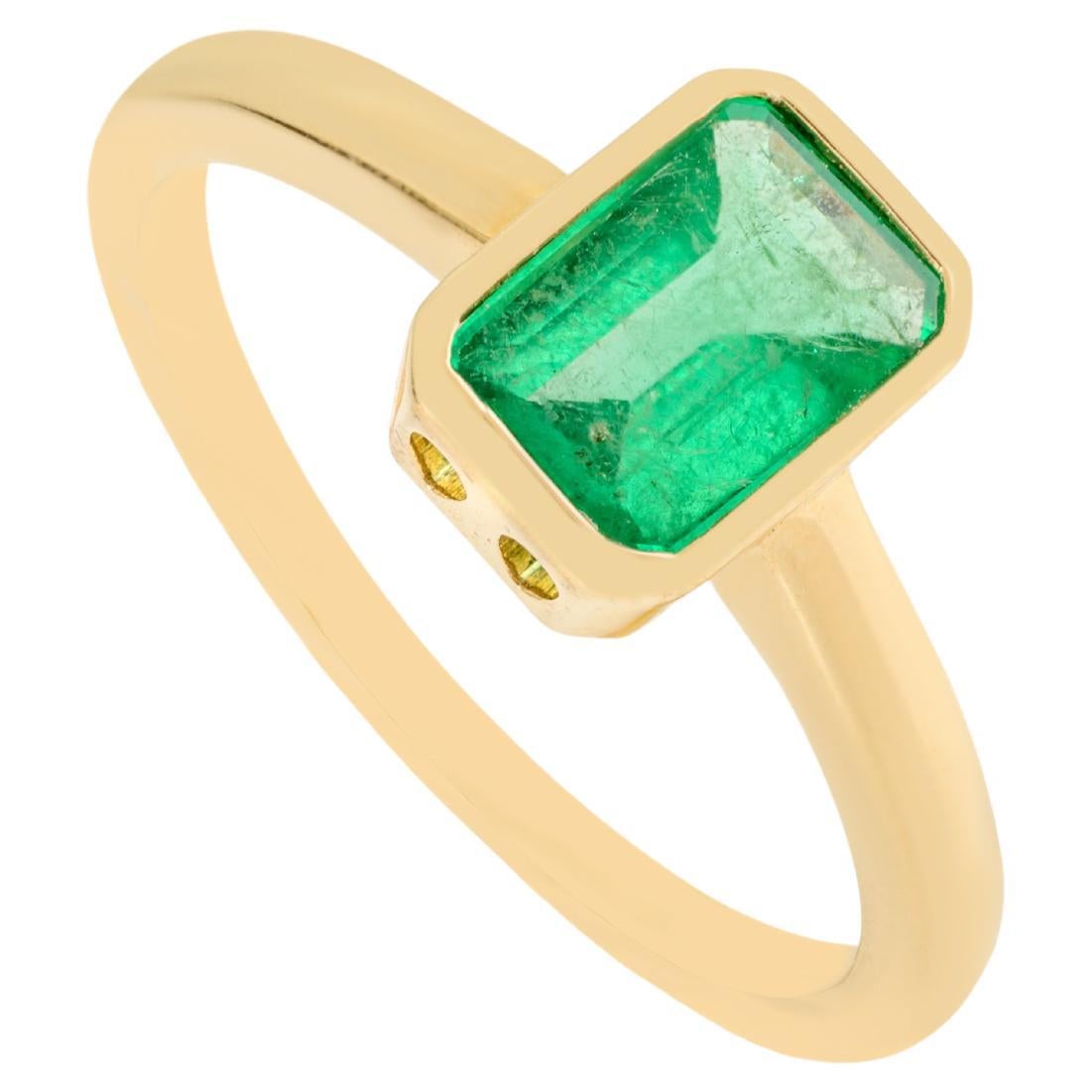 in vendita:  Anello solitario unisex con smeraldo taglio ottagono da 0,87 carati in oro giallo massiccio 18 carati