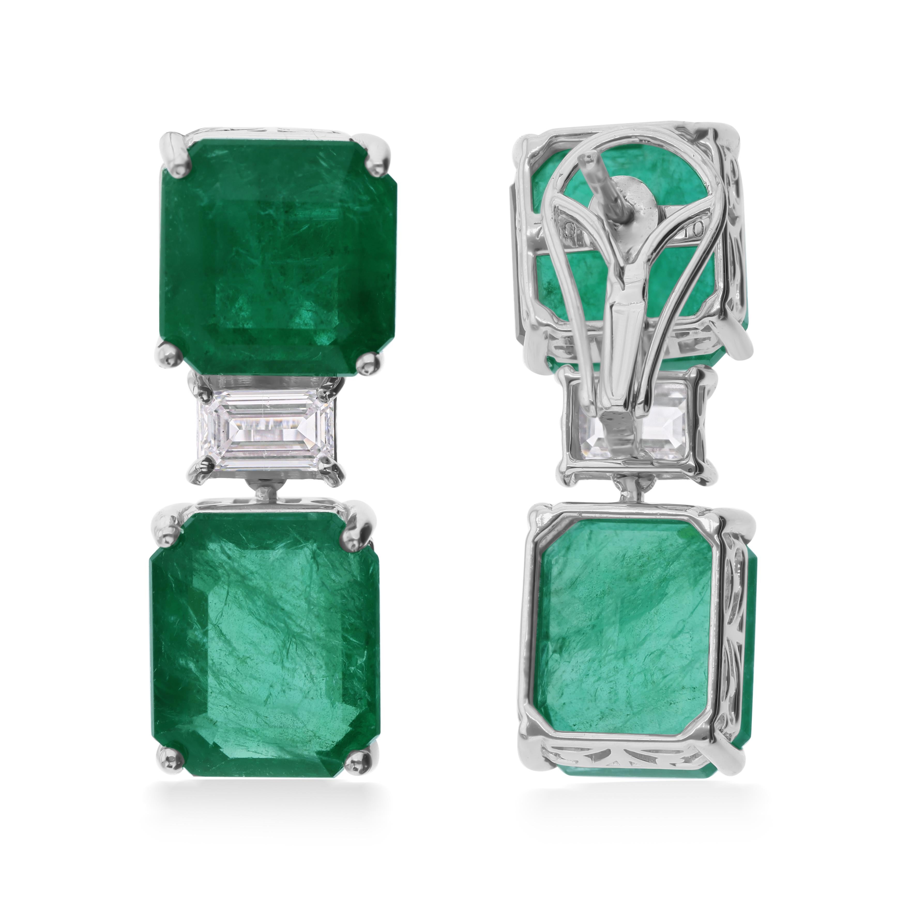 Pendientes de gota de diamante esmeralda zambiana talla octágono 24,5Tcw Oro blanco 14 quilates en venta 2
