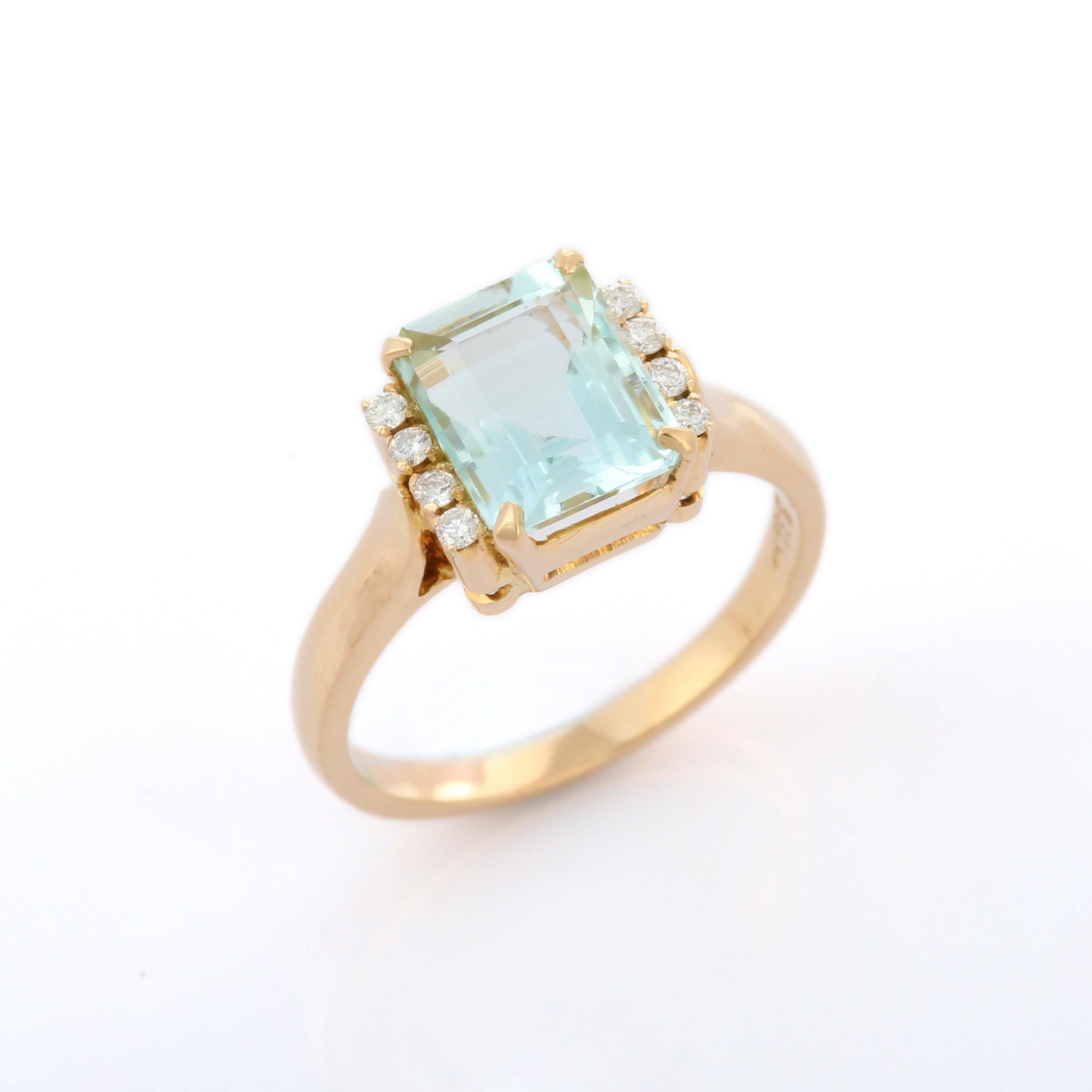 For Sale:  Octagon Cut 2.65 ct Aquamarine Cocktail Ring in 18K Yellow Gold with Diamonds  8