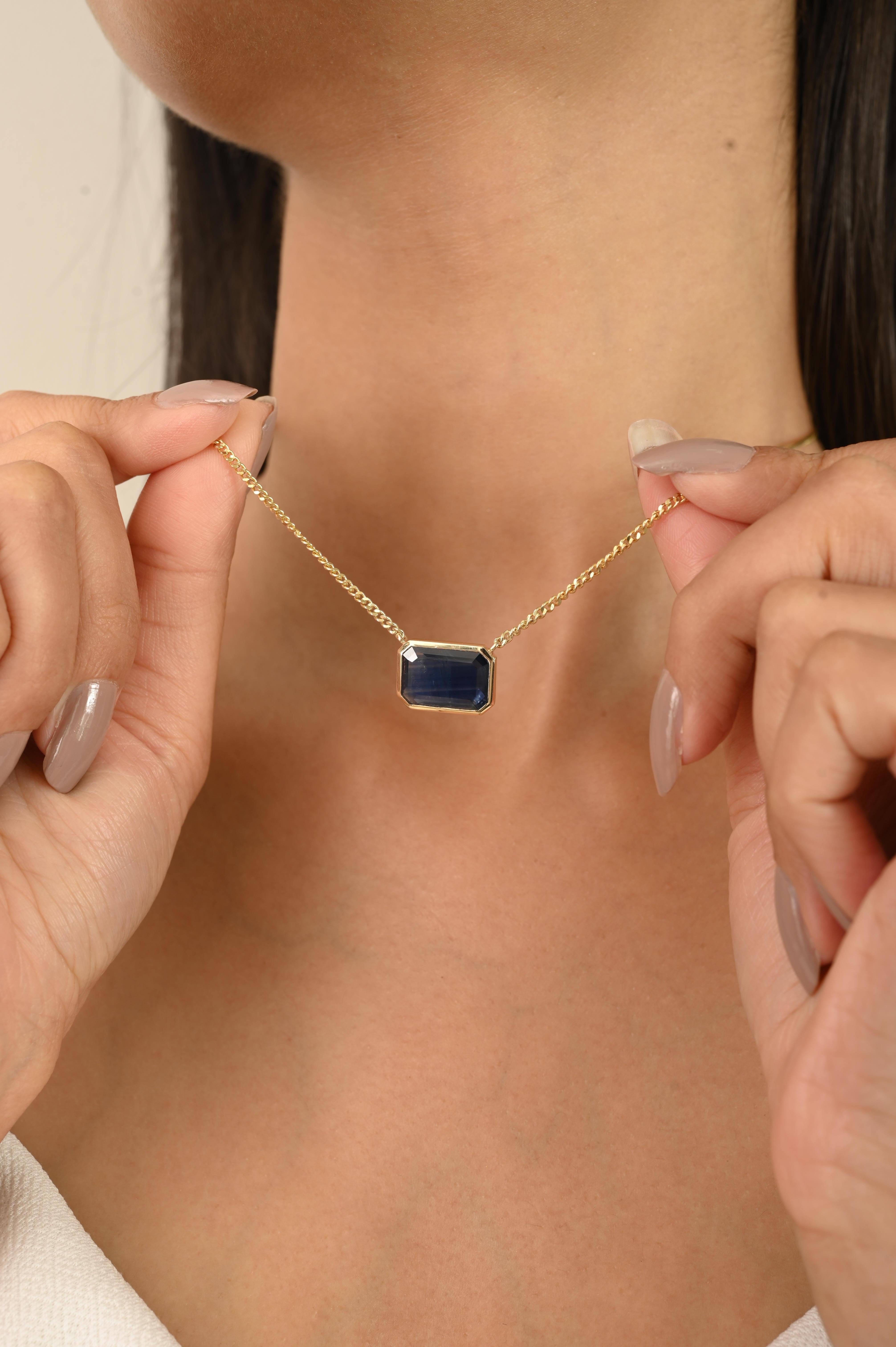 Collier à pendentifs en saphir bleu taillé en octogone et en or jaune 14 carats pour femmes en vente 2