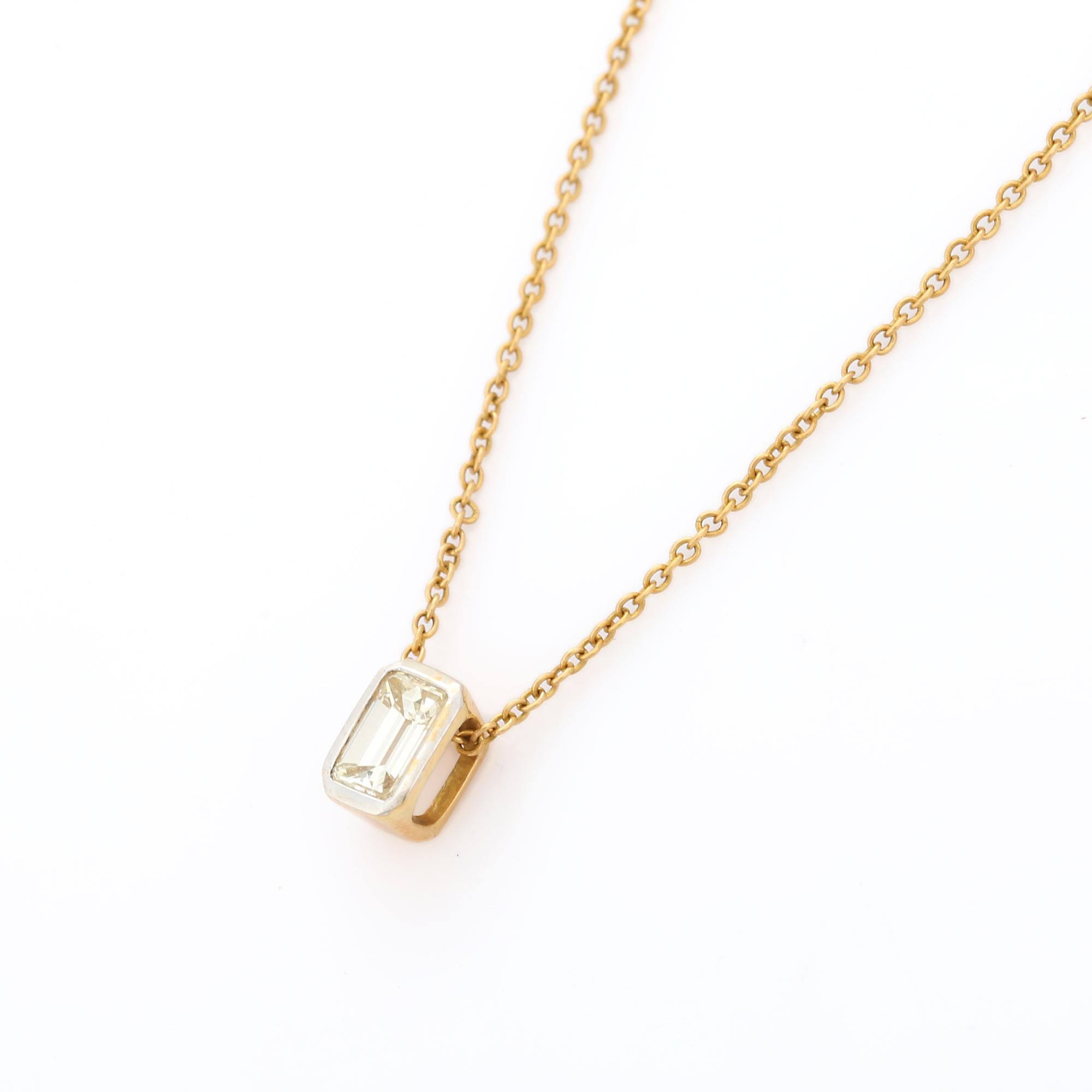 Diamant-Halskette aus 18-karätigem Gold, besetzt mit Diamanten im Oktagon-Schliff.
Ergänzen Sie Ihren Look mit dieser eleganten Diamantketten-Halskette. Dieses atemberaubende Schmuckstück wertet einen Freizeitlook oder ein elegantes Outfit sofort