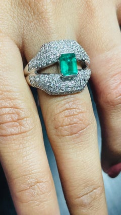 Regal Diamond and Emerald Split Shank Cocktail Ring in 18K White Gold