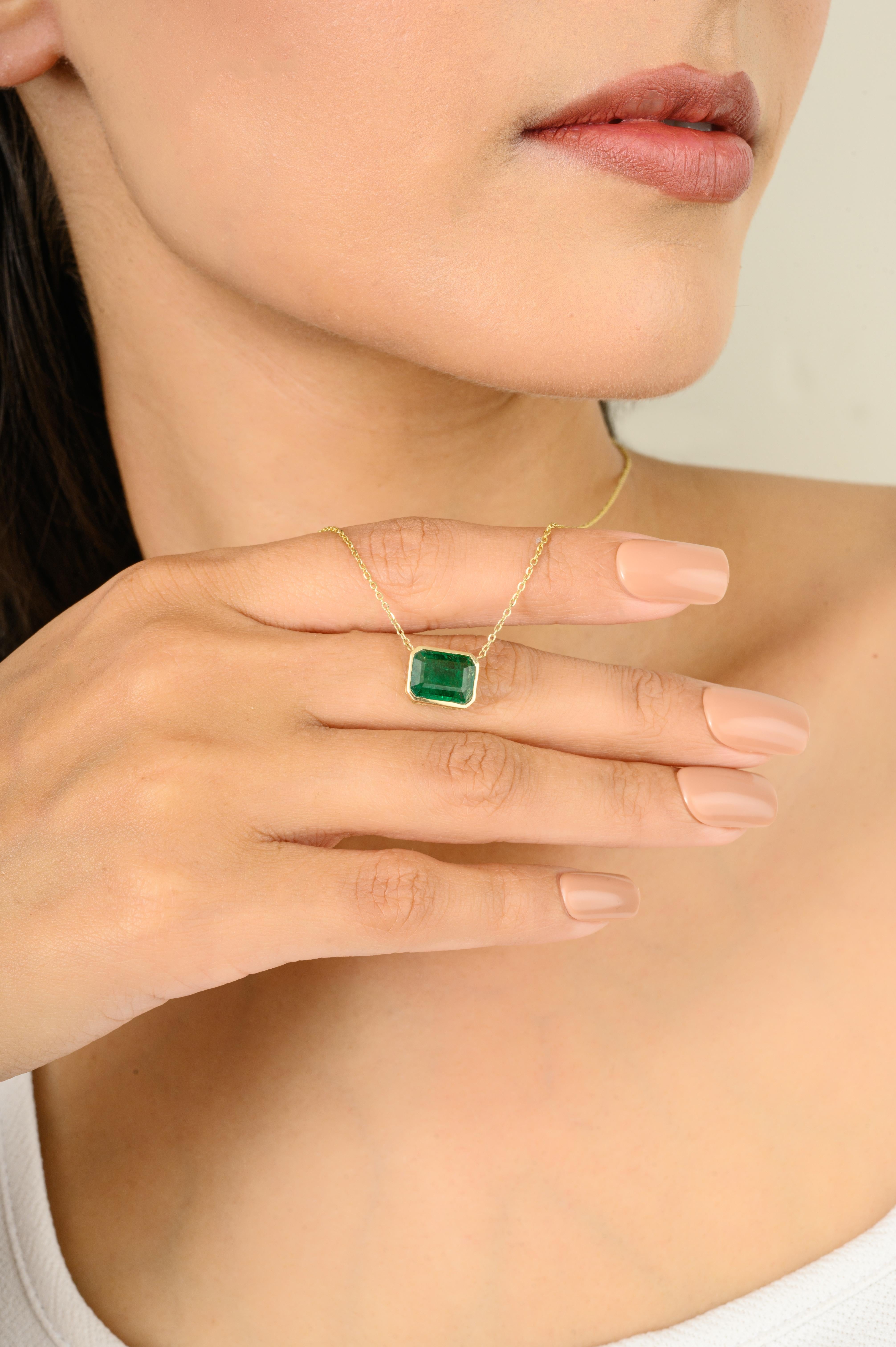 Taille octogone Collier de chaîne en or jaune massif 14k avec émeraude de taille octogonale en vente