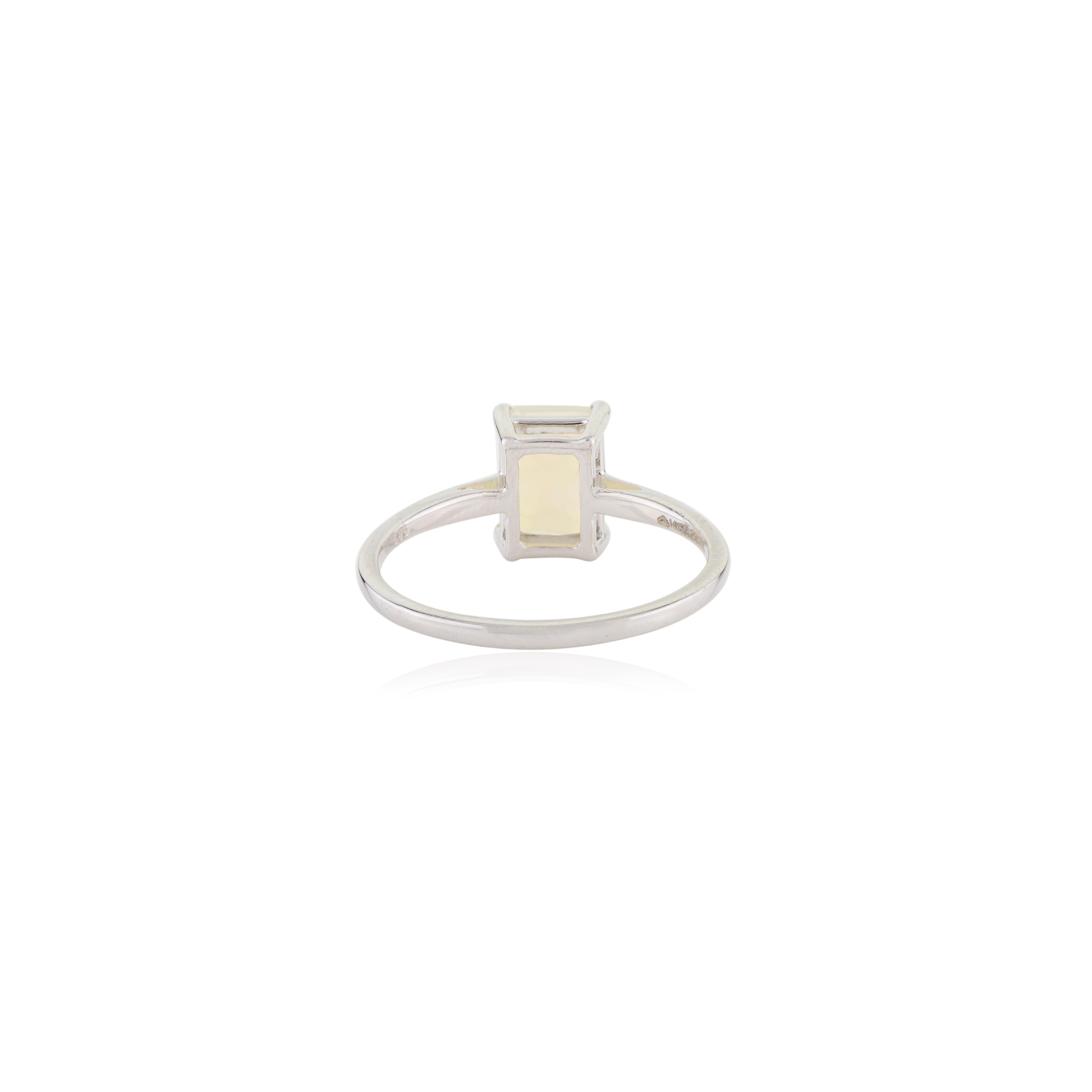 Im Angebot: Achteckiger Opal im Achteckschliff Everyday Solitär Ring in 14k massivem Weißgold Fassungen () 3
