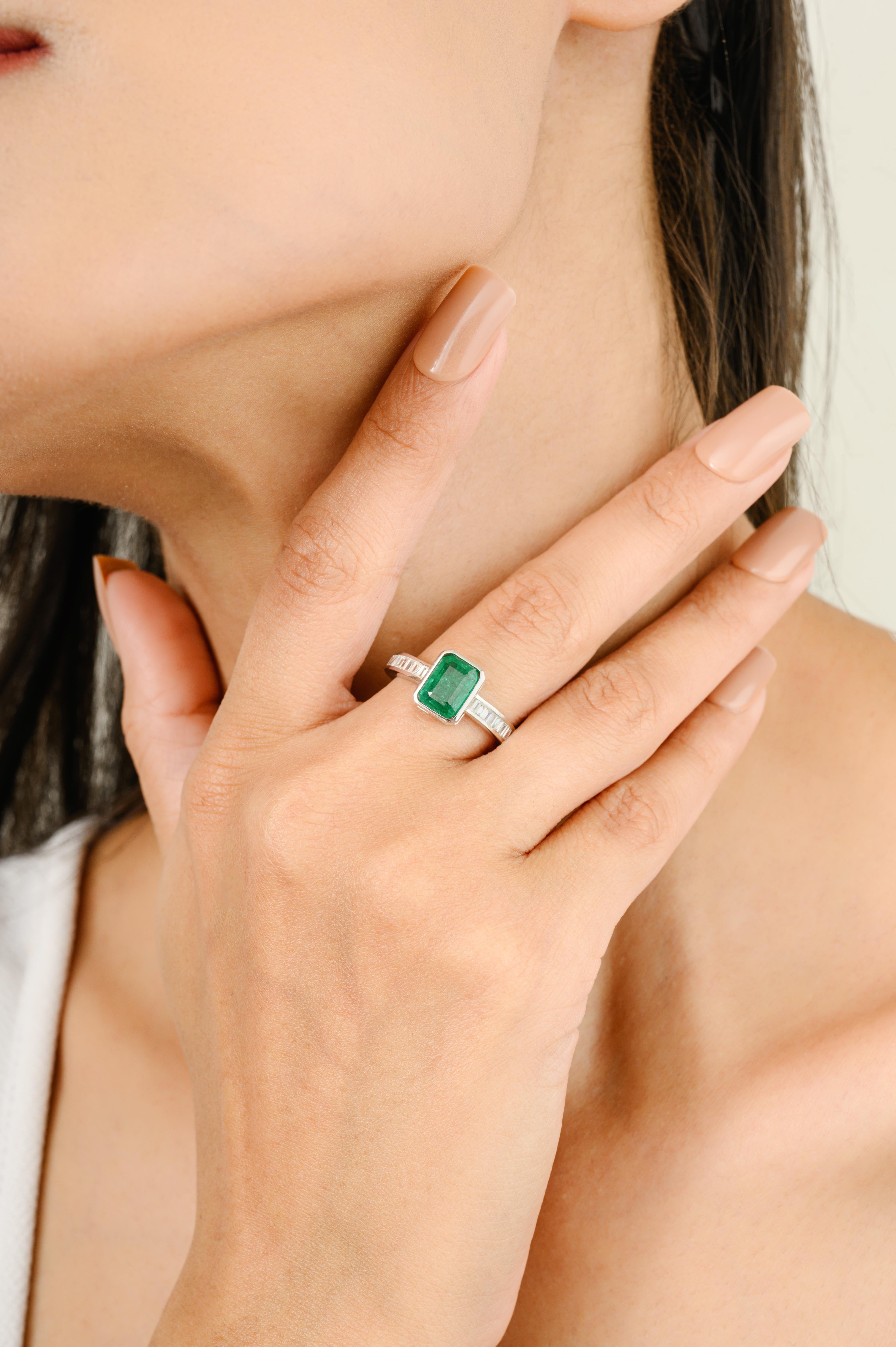 For Sale:  Octagon Emerald Diamond Engagement Ring for Her in 14k Solid White Gold 4