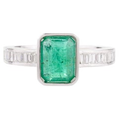 Achteckiger Smaragd-Diamant-Verlobungsring für sie aus 14k massivem Weißgold