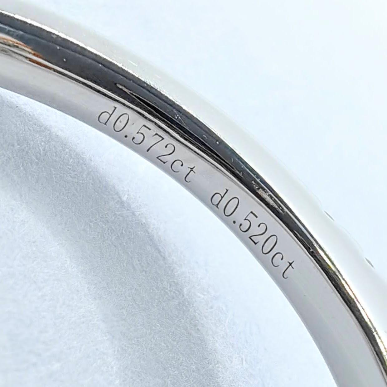 Bague de fiançailles en or 18 carats avec halo d'illusion octogonale, diamants taille baguette et ronde en vente 1