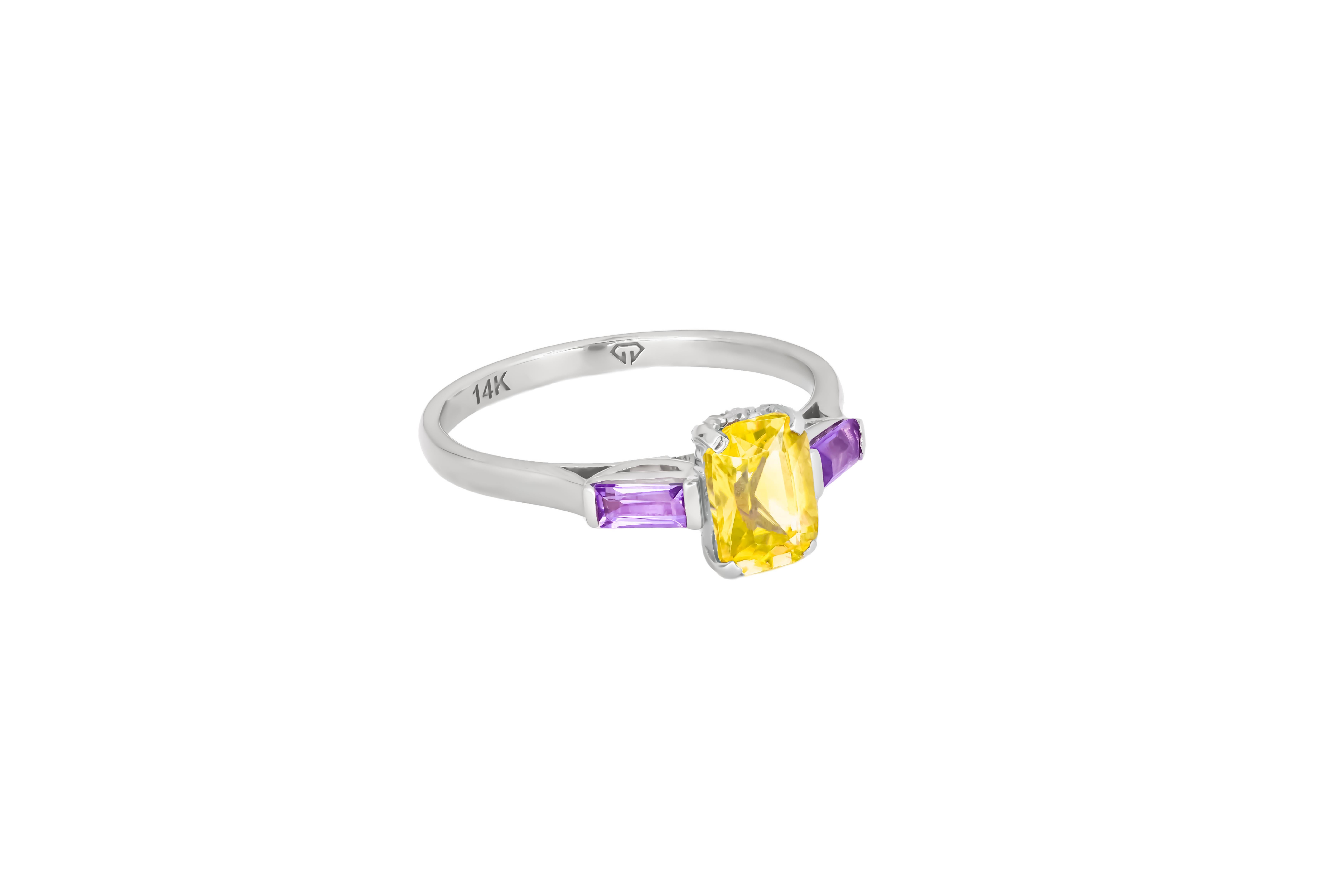Octagon lab citrine 14k gold ring.  Trilogy Engagement Ring. Yellow lab citrine ring. Casual gold ring. 14k gold lab citrine and amethyst ring. Octagon lab citrine ring.  

Metal type: Gold
Metal stamp: 14k Gold
Weight: 2 gr depends from