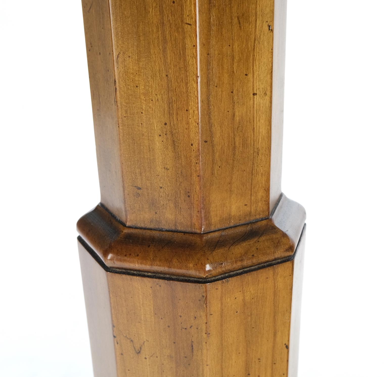 Octagon Light Walnut Mid Century Modern Widdicomb Side End Pedestal Table Stand In Good Condition In Rockaway, NJ