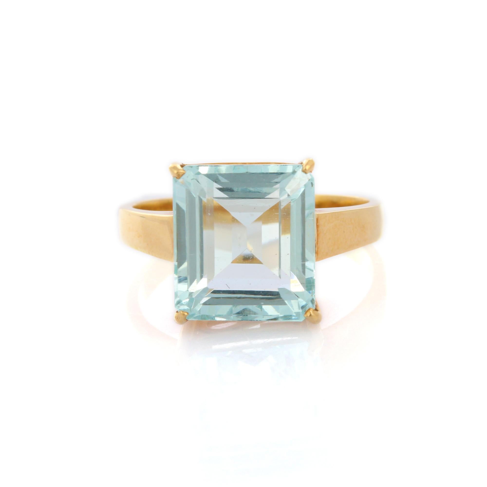 For Sale:  Octagon Shape Aquamarine Solitaire Ring in 18K Yellow Gold 7