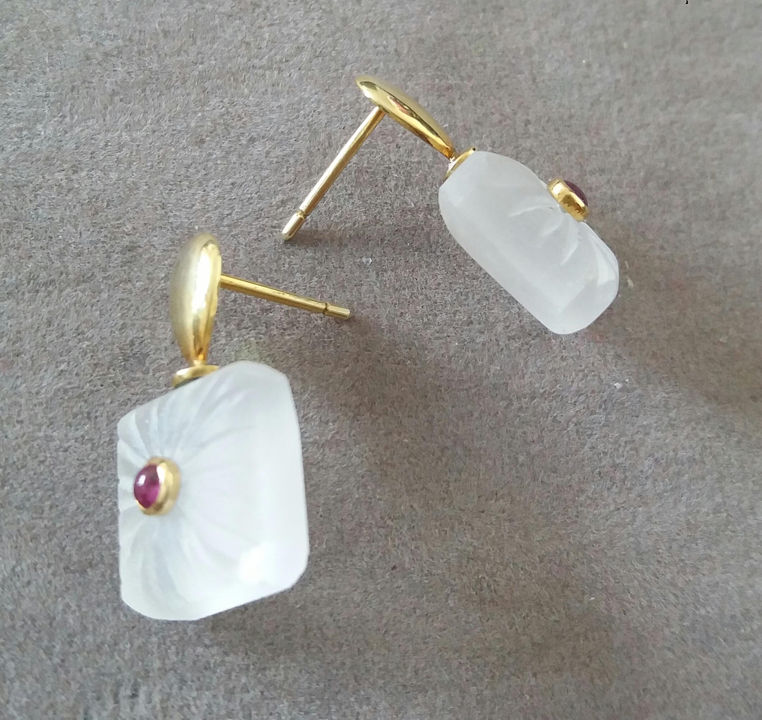 Clous d'oreilles en or 14 carats avec cristaux de roche gravés de forme octogonale et cabas en rubis rond en vente 4