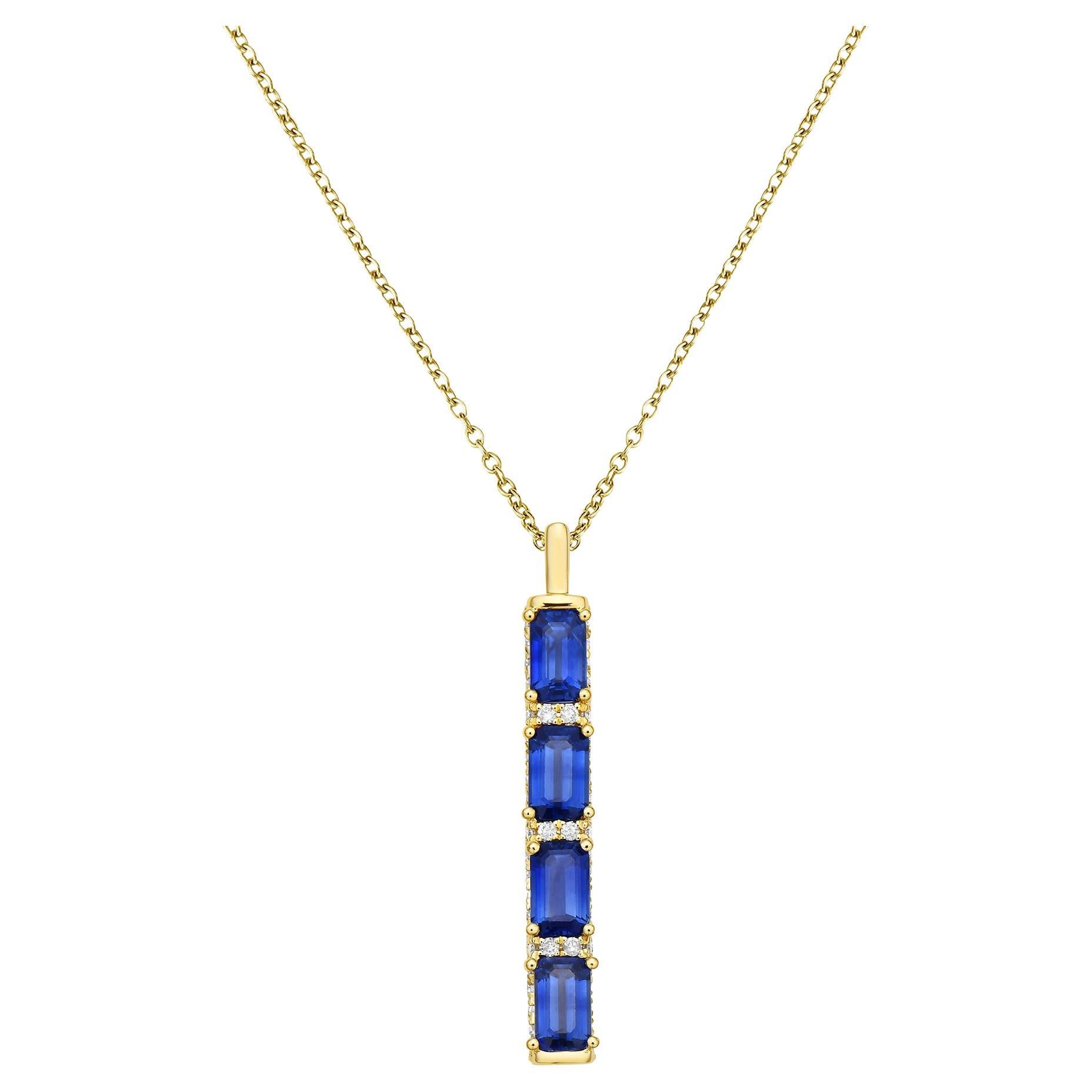 Saphir de forme octogonale serti de diamants en or jaune 14 carats en vente