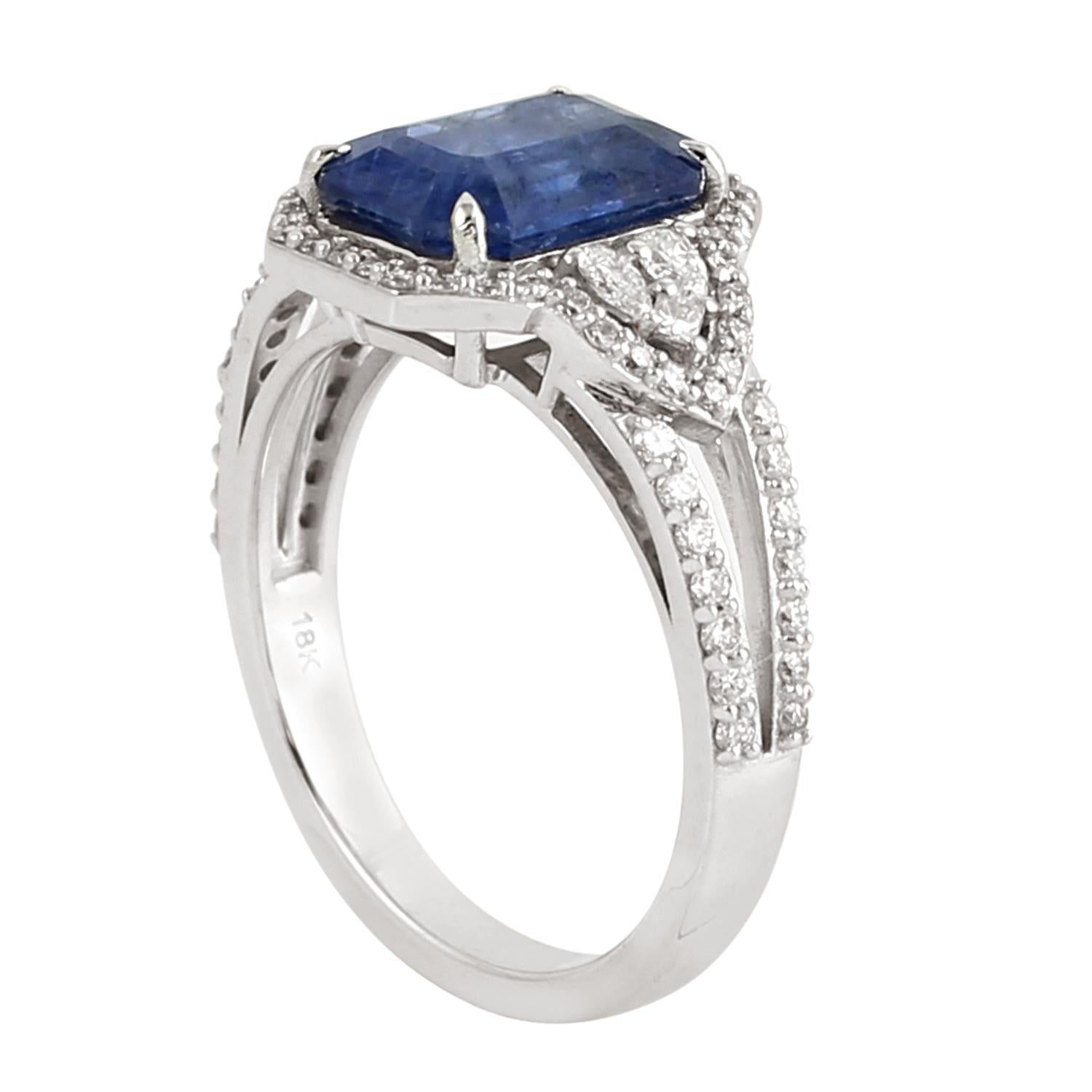 Octagon Shaped Ceylon Blue Sapphire Ring Accented With Diamonds Made In 18k Gold Corte mixto en venta
