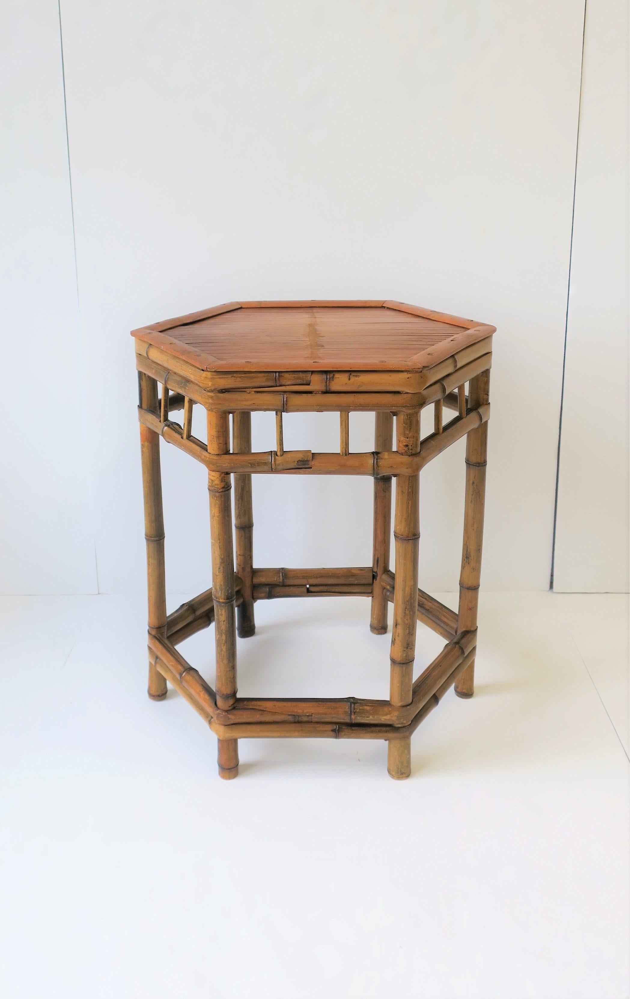 An octagonal shaped bamboo end or side table. The octagonal shape is a nice alternative to round. Table is a nice size too, not to big or small. 

Table measures: 18