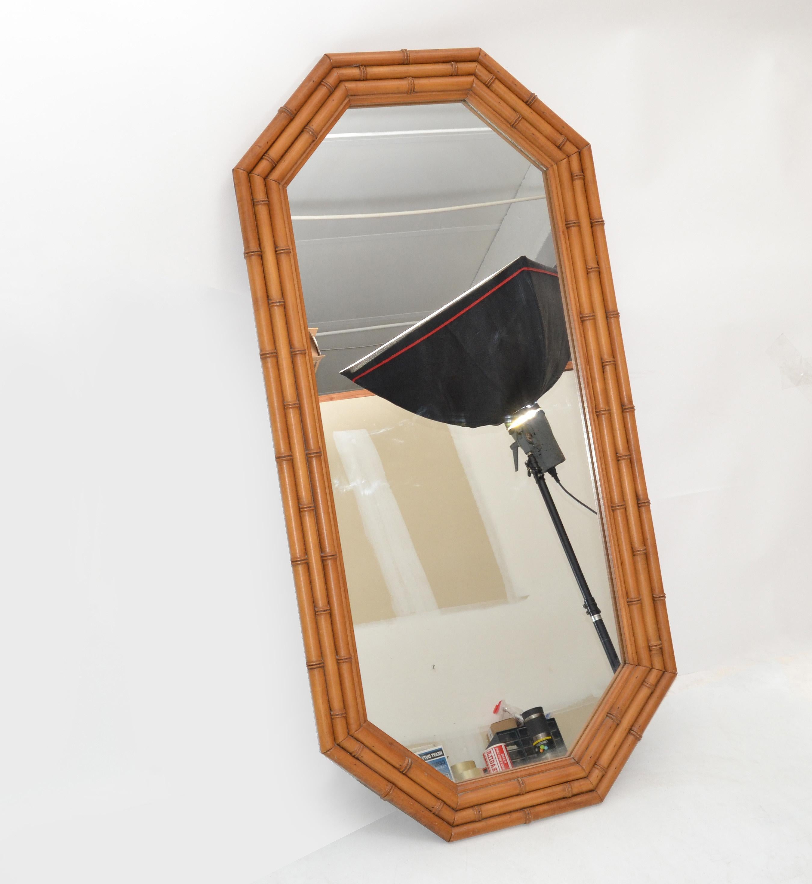 Miroir mural octogonal en bambou de style bohème chic avec support en bois, mi-siècle moderne, années 50 en vente 2