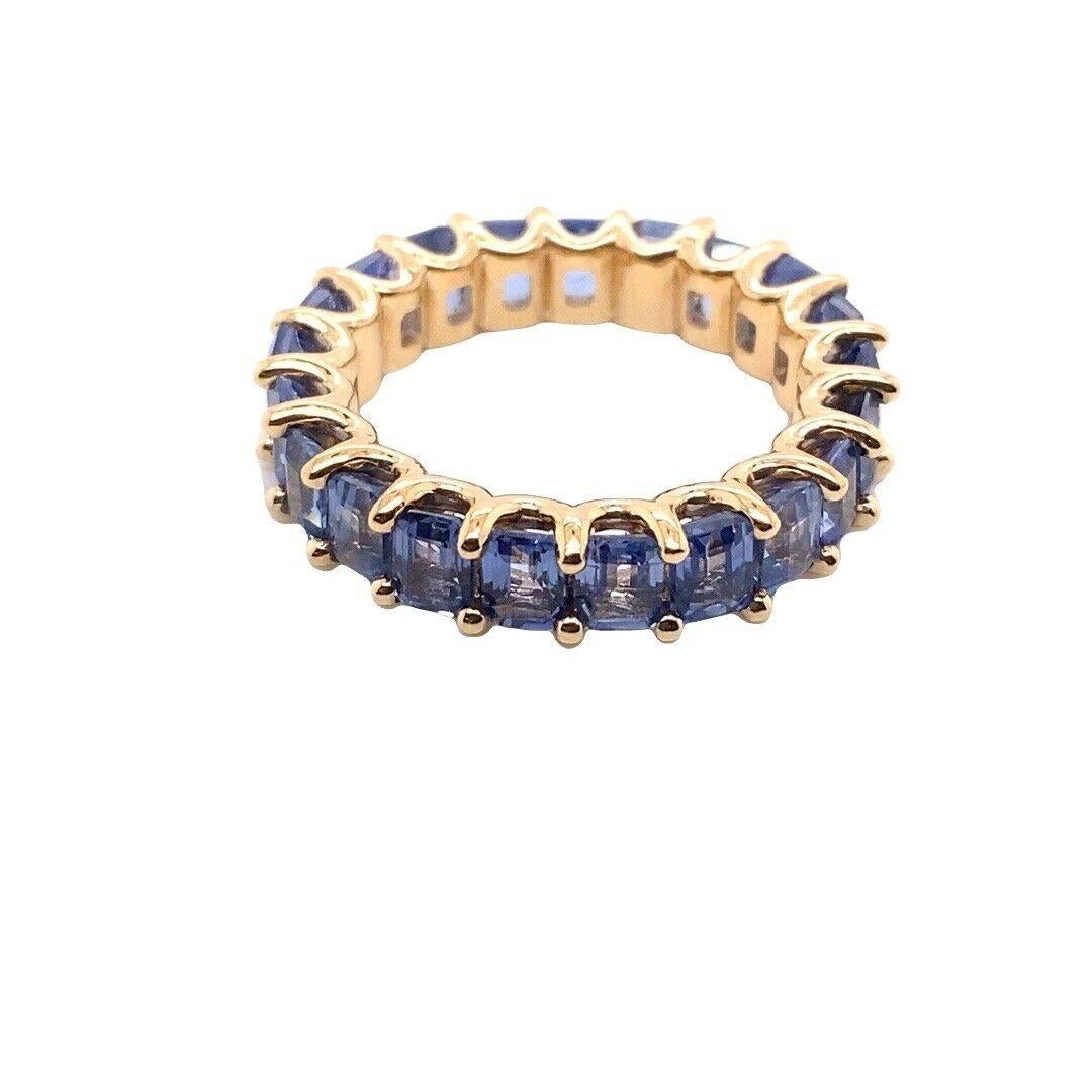 Octagonal Blue Natural Sapphire Full Eternity Ring in 14ct Yellow Gold In New Condition For Sale In London, GB