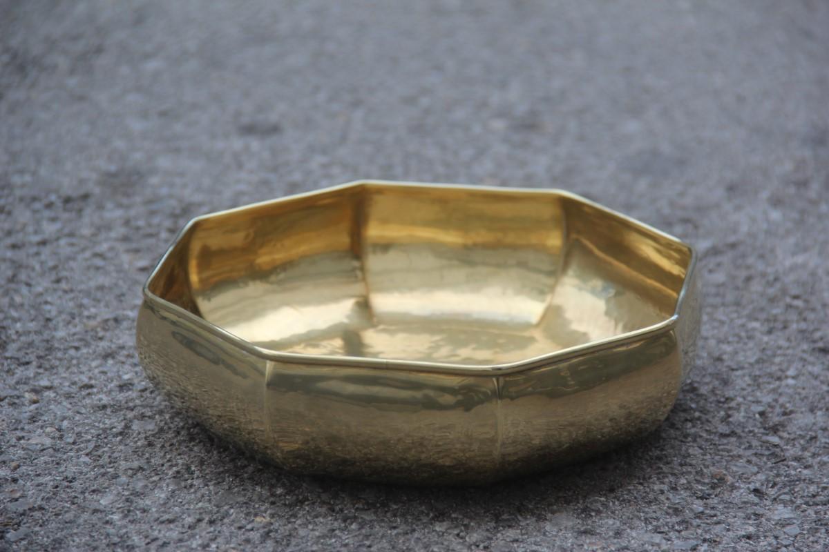 Octagonal Brass Bowl Embossed by Hand Design, Italian, 1970 Gold For Sale 2