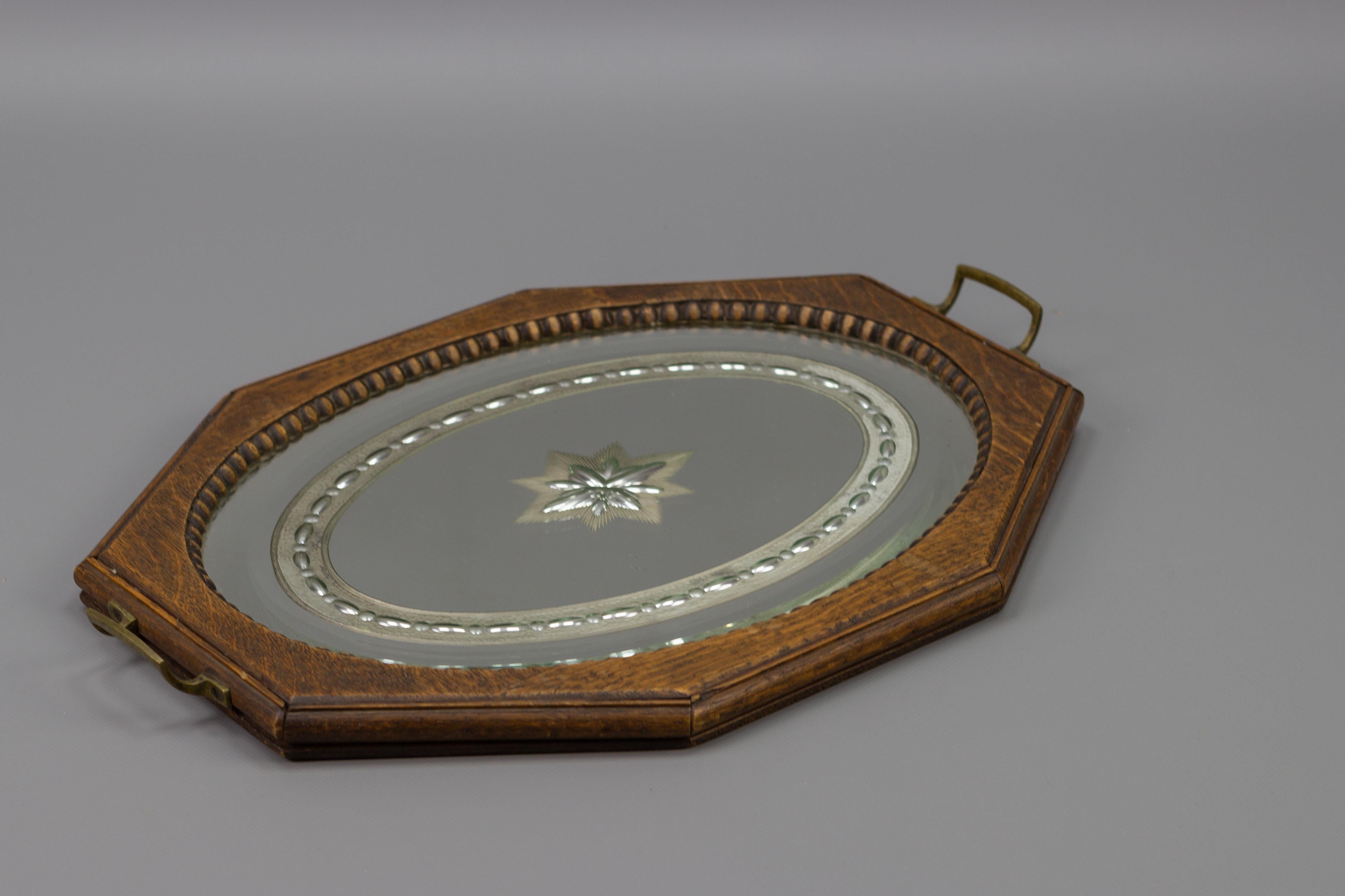 Octagonal Brown Wood Serving Tray with Oval Etched Mirror Base For Sale 4