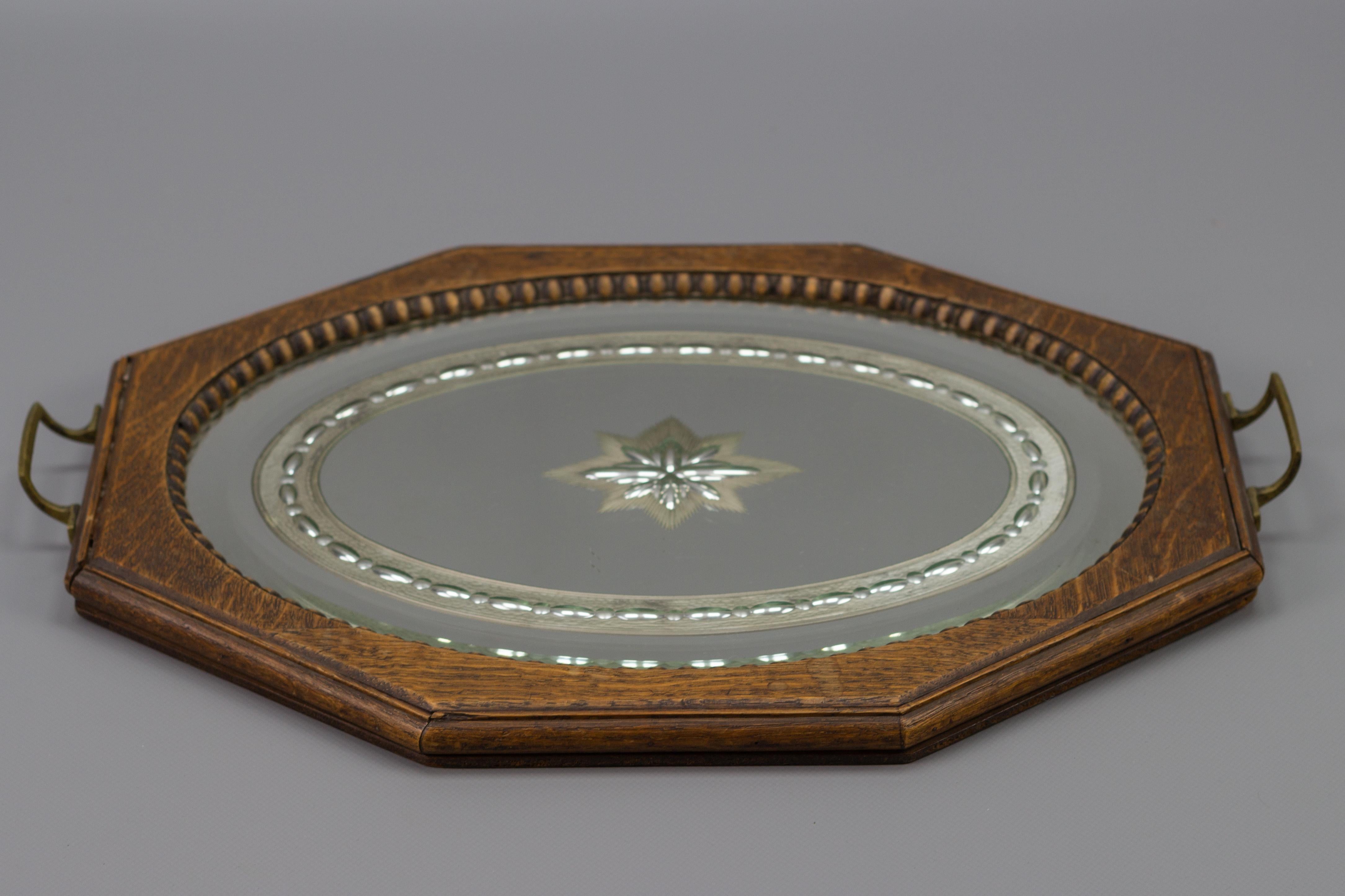 Octagonal Brown Wood Serving Tray with Oval Etched Mirror Base For Sale 5