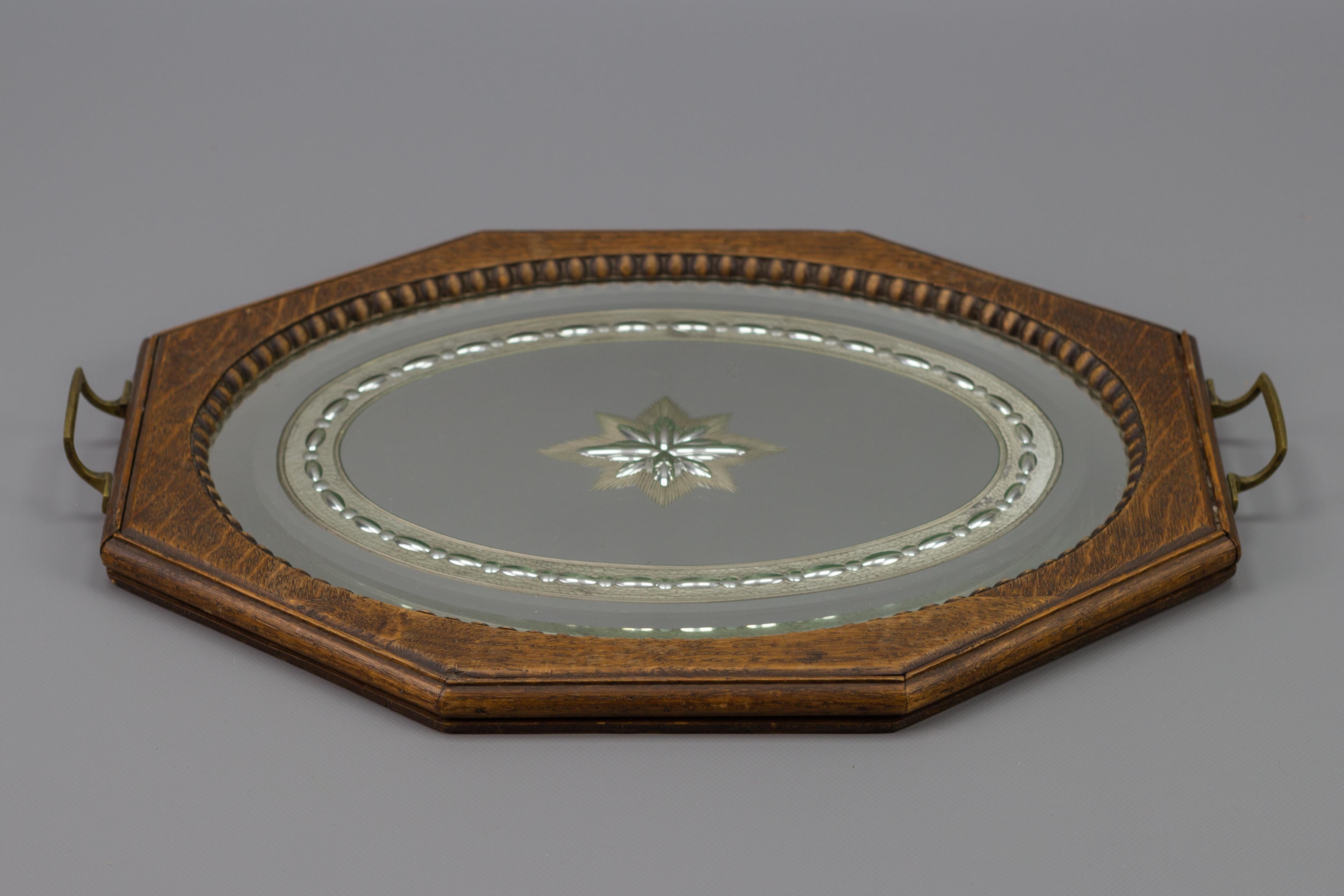 Octagonal Brown Wood Serving Tray with Oval Etched Mirror Base For Sale 11