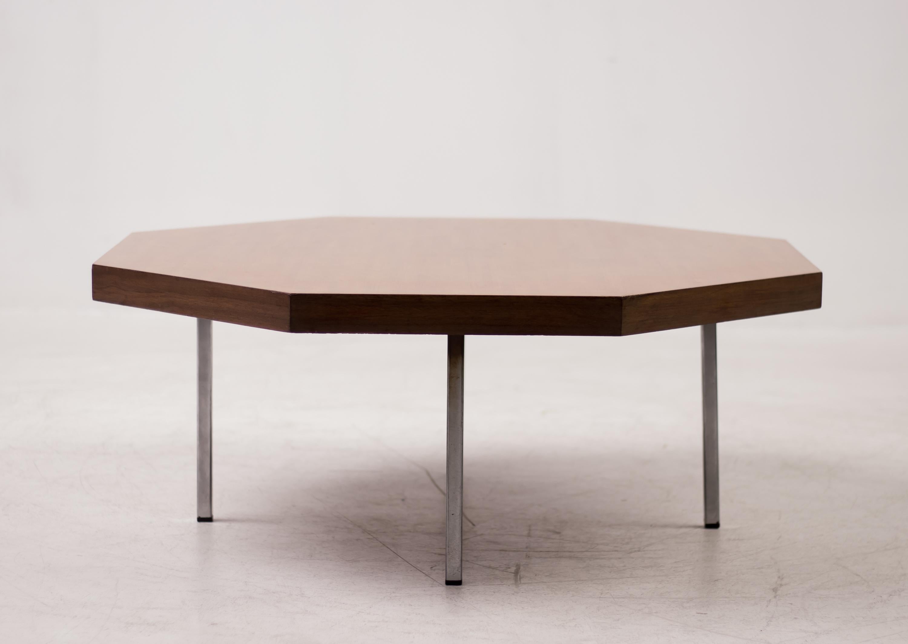 Octagonal Coffee Table by Pierre Paulin for Artifort 1