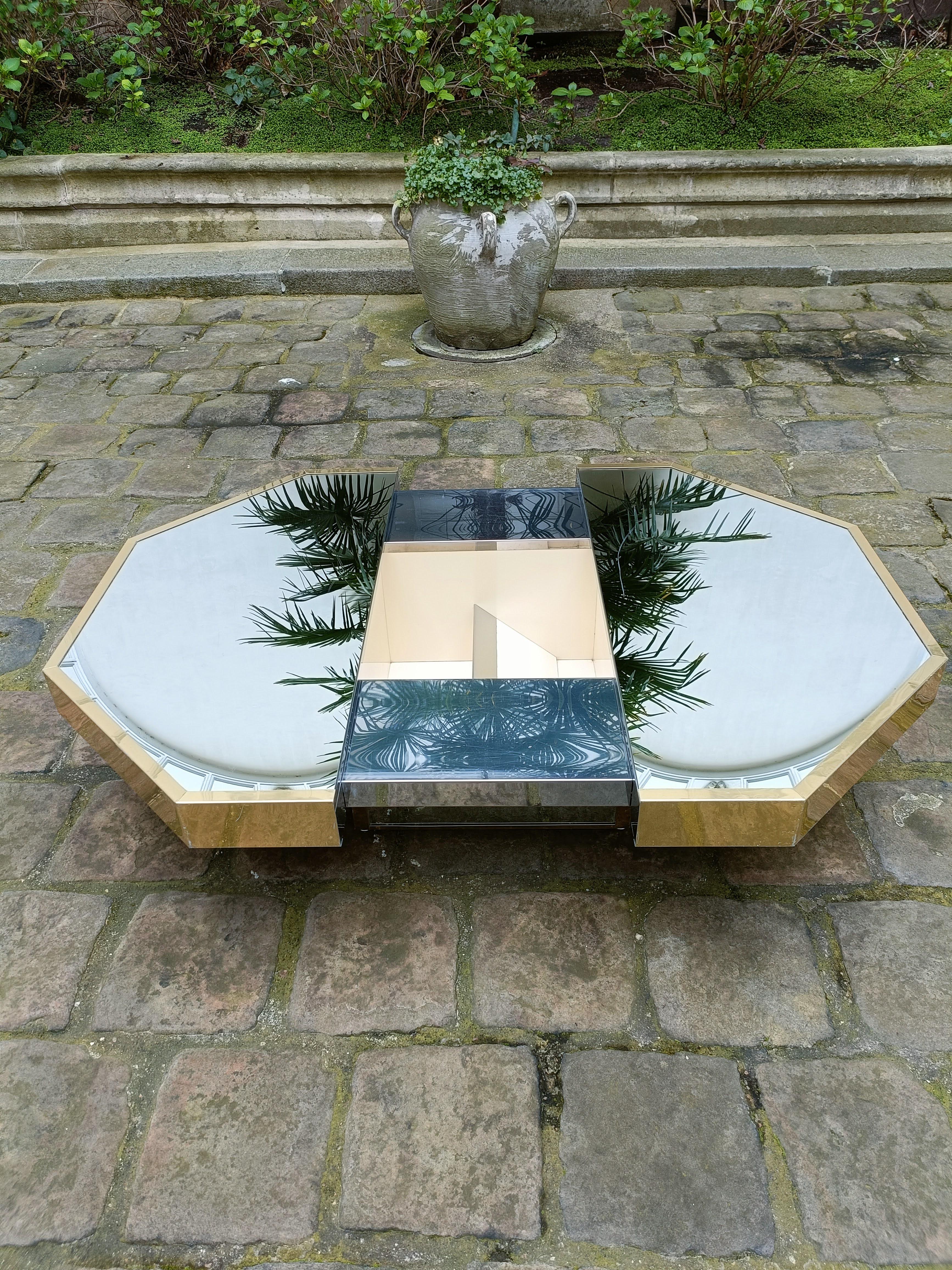 Late 20th Century Octagonal Coffee Table in Brass and Mirror, 1970 Attributed to Gabriella Crespi