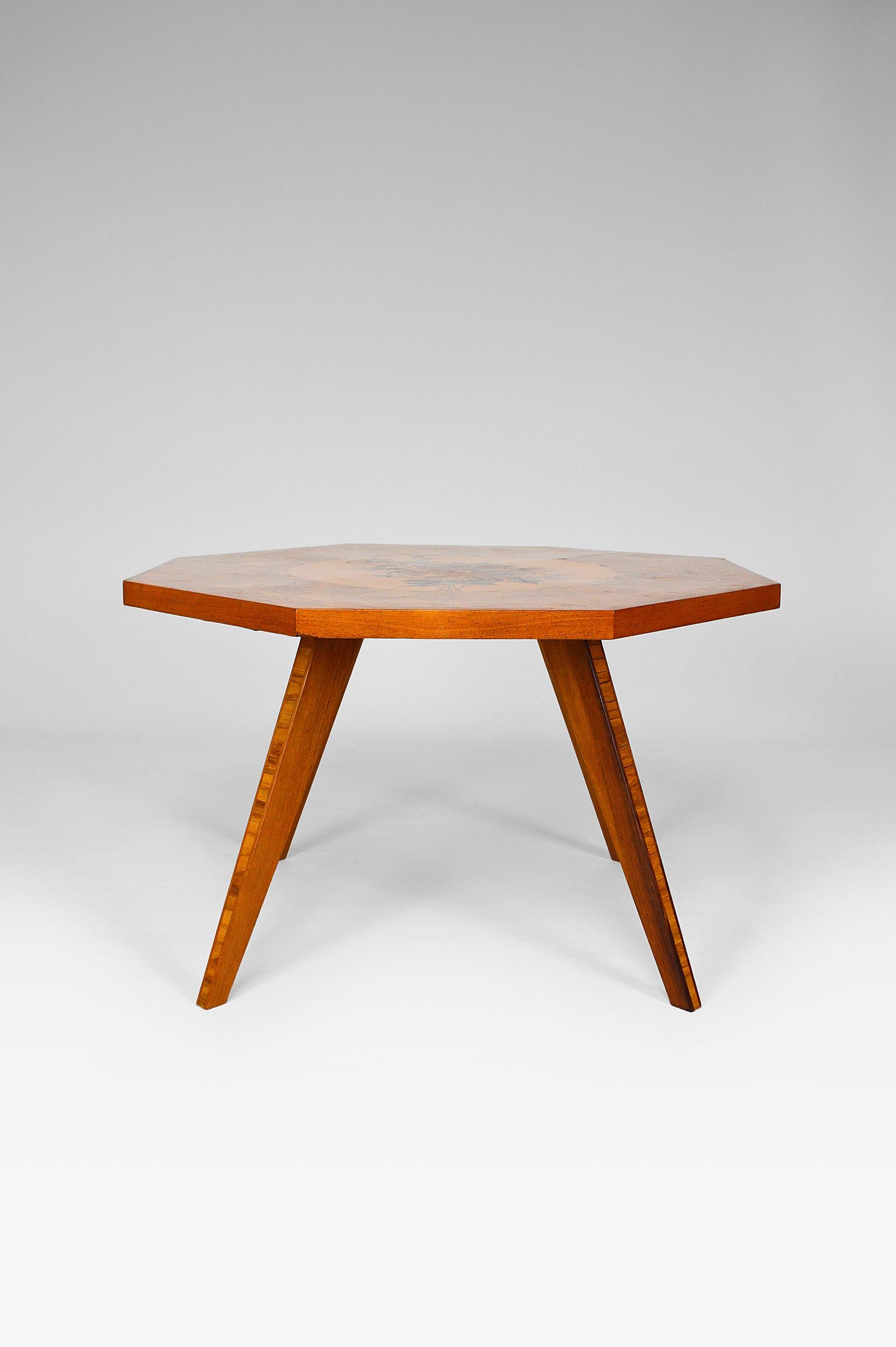 Mid-Century Modern Octagonal Coffee Table with Floral Marquetry Top, Italy, circa 1950