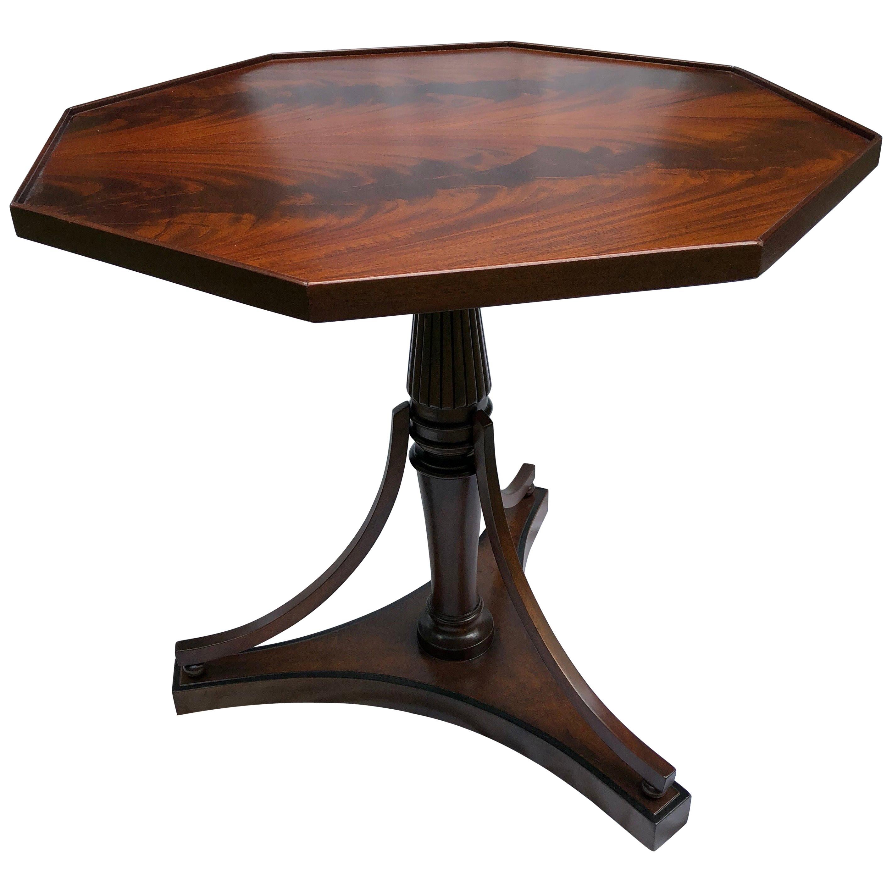 Octagonal Crotch Mahogany Sheraton-Style Table For Sale