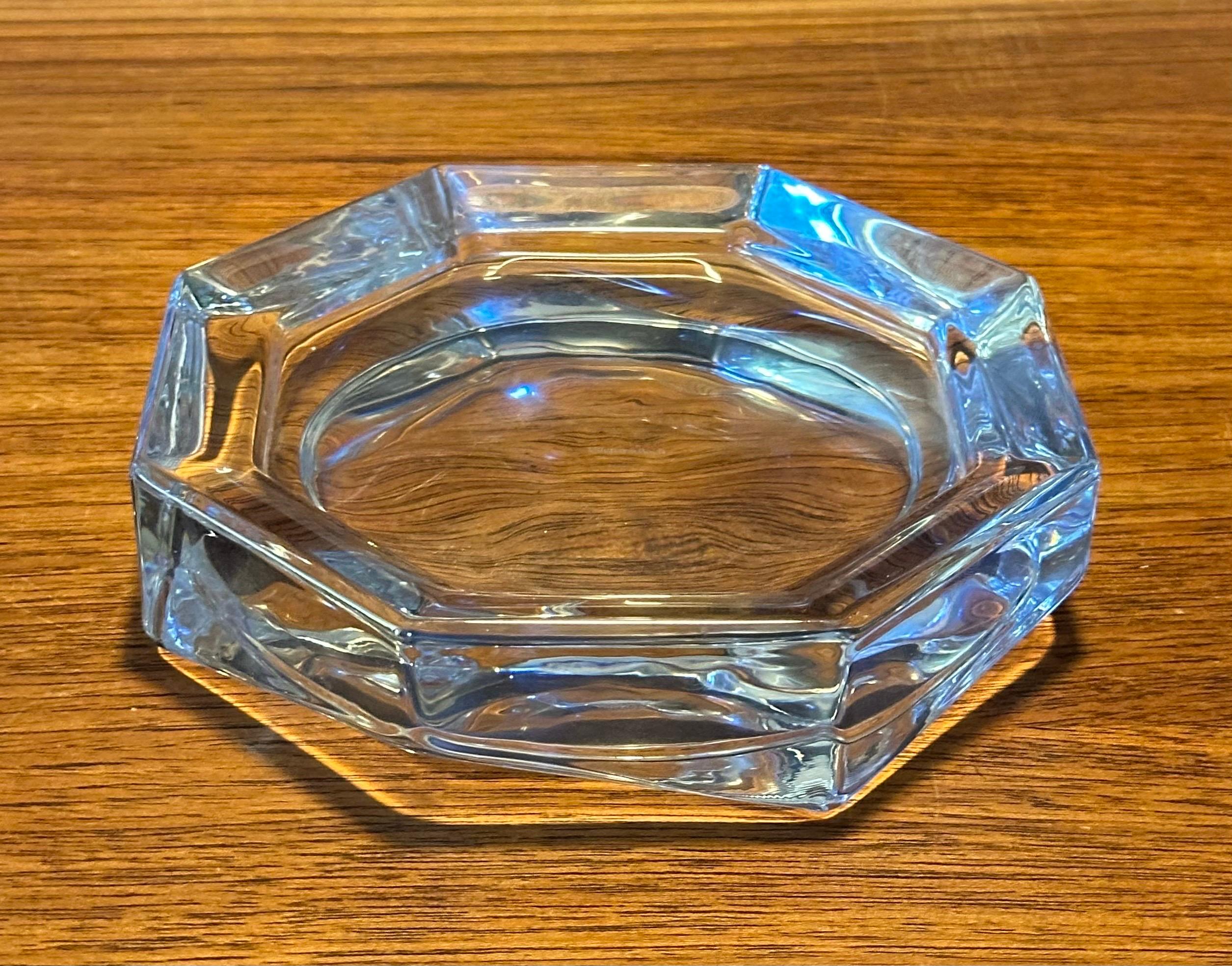 Posacenere ottagonale in cristallo di Villeroy & Boch In condizioni buone in vendita a San Diego, CA
