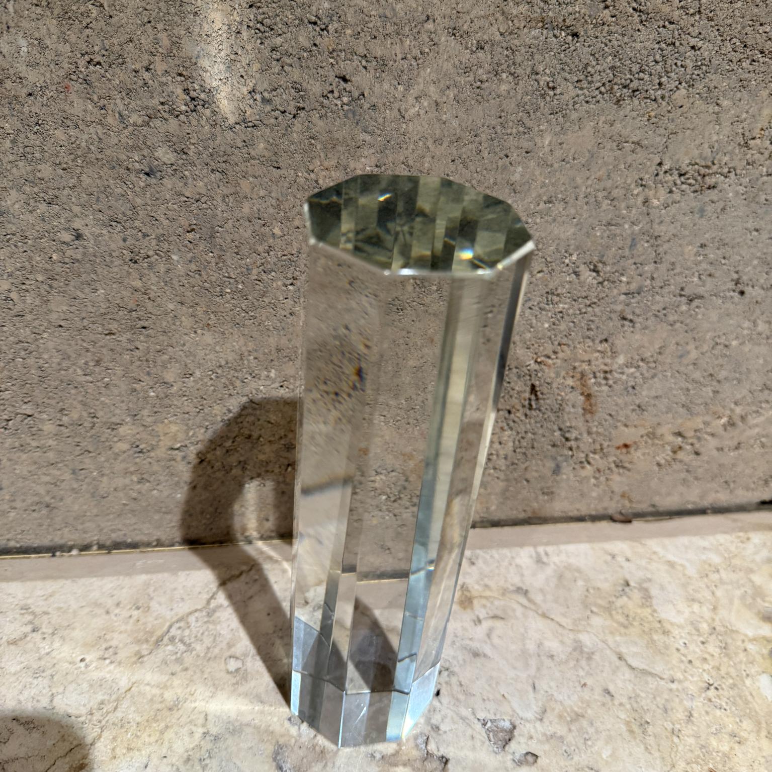 Pisapapeles de cristal octogonal siglo XX en venta