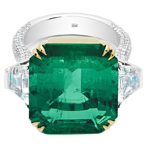  Octagonal-Cut Colombian Emerald Ring With Diamonds For Sale