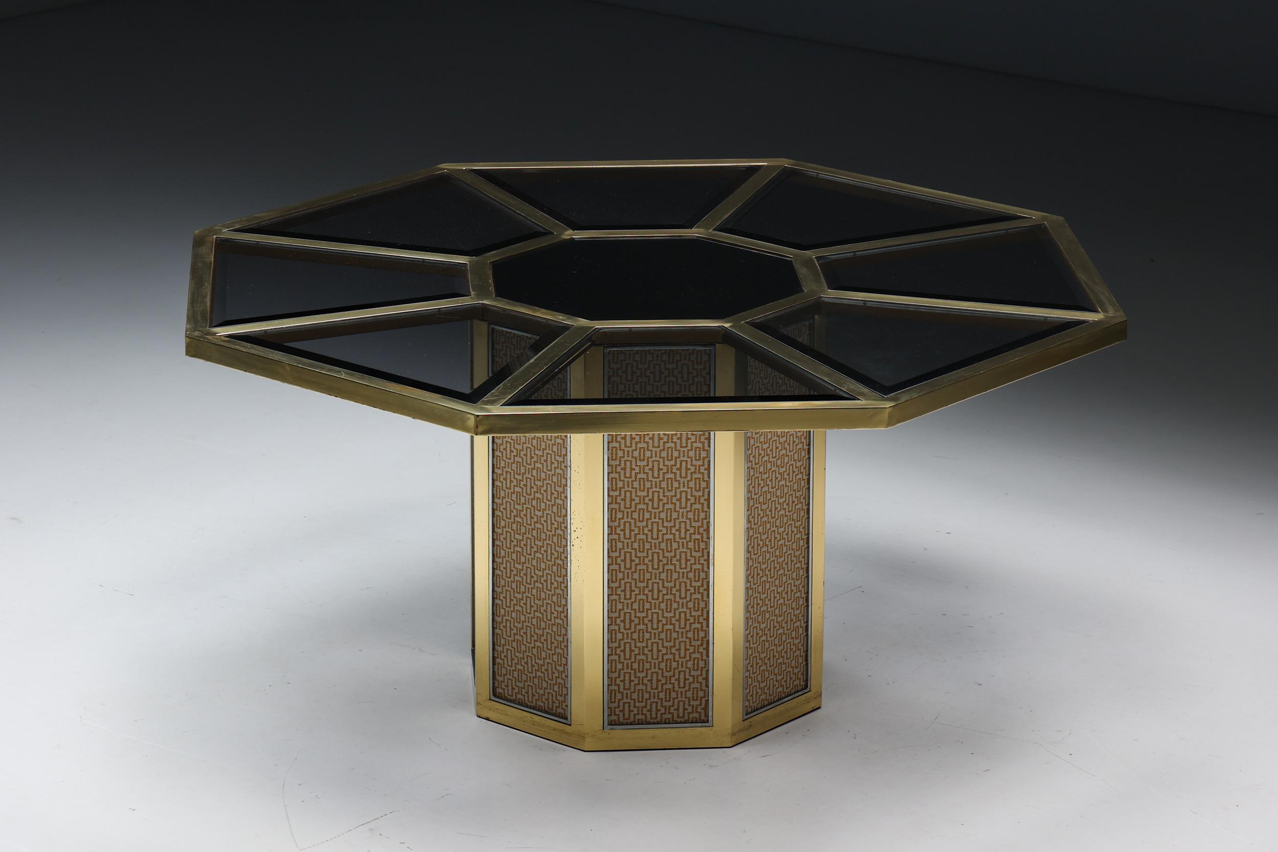 Table à manger octogonale de Romeo Rega, Italie, 1970 en vente 2