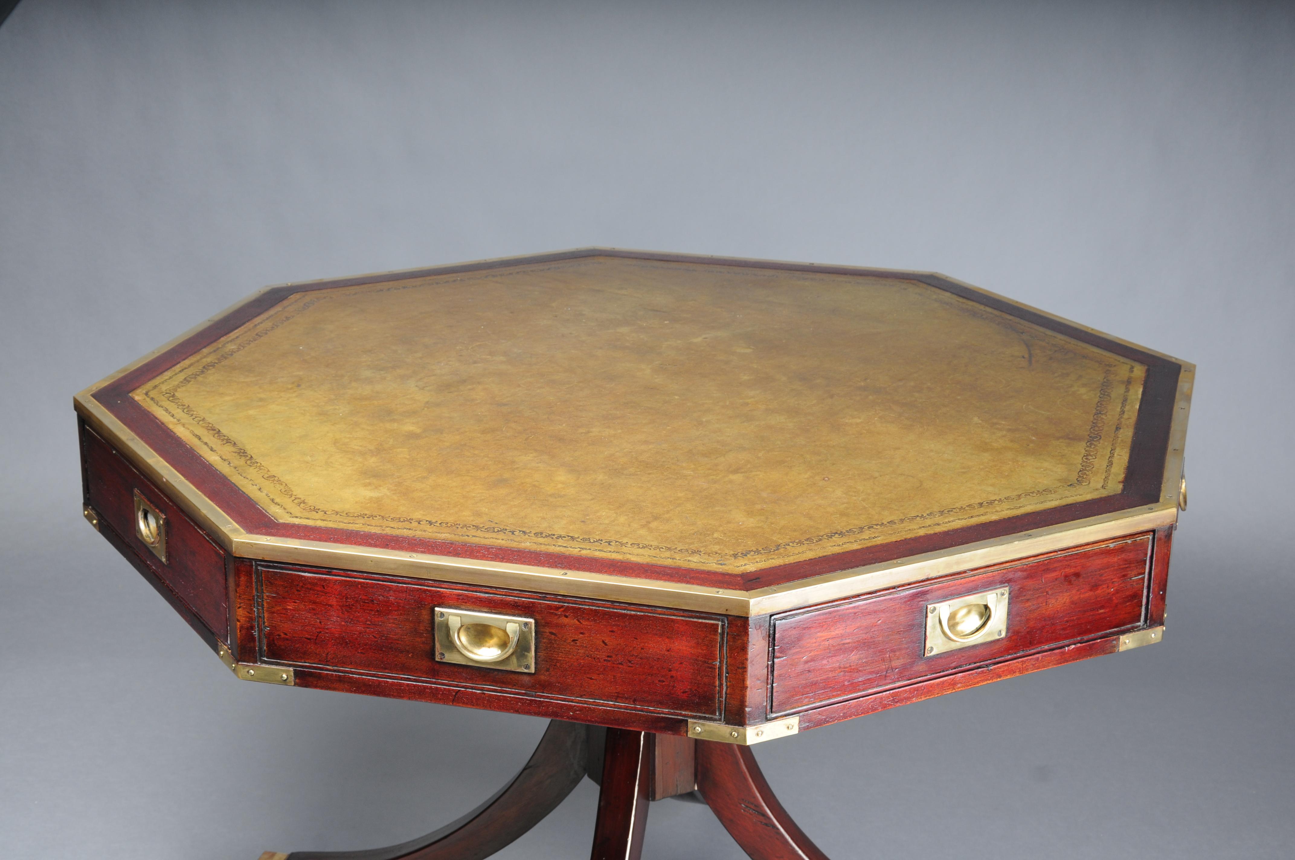 Octagonal English coffee table Chesterfield table, circa 1900 For Sale 6