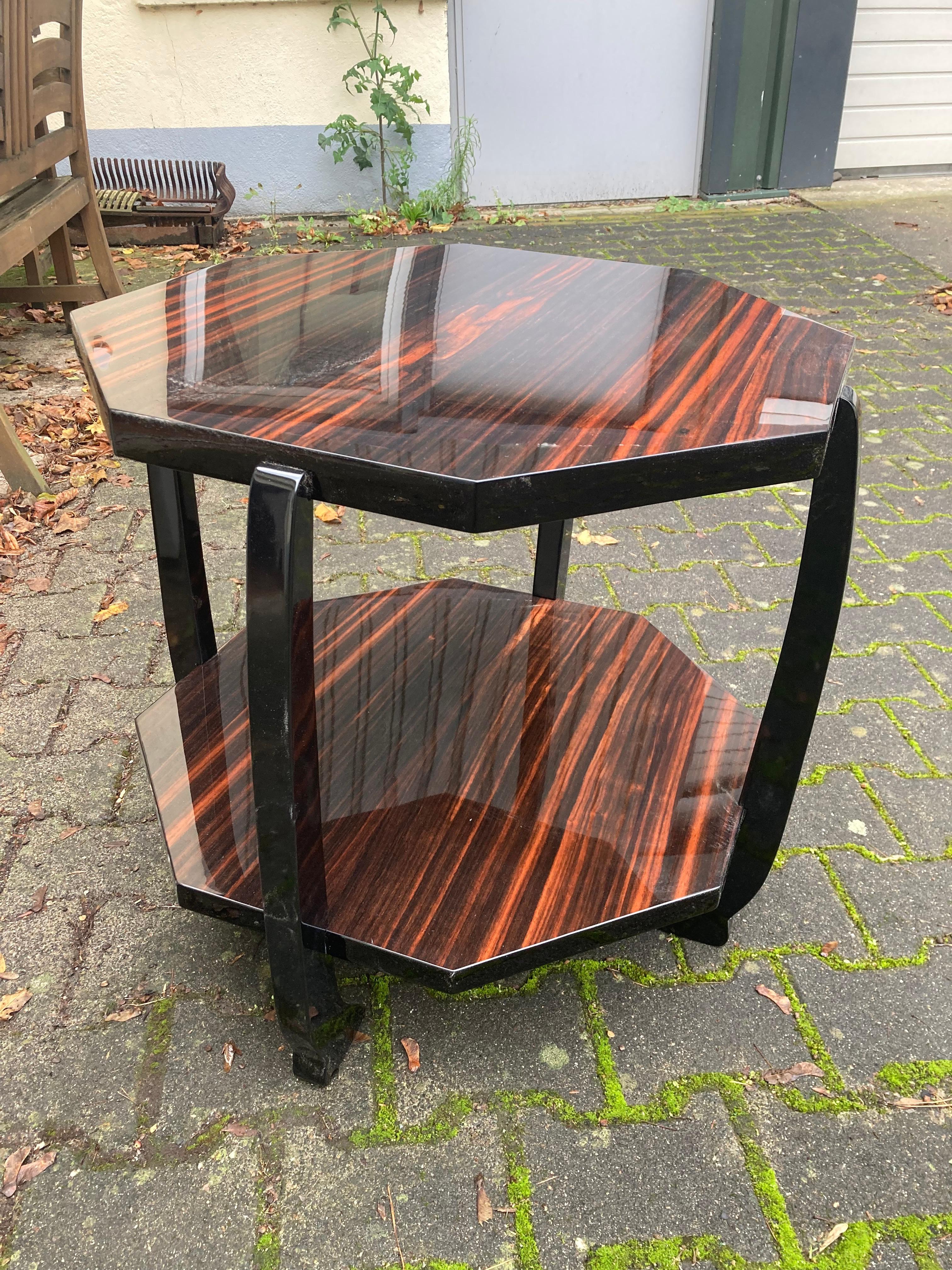 Wood Octagonal French Art Déco side table. 1920s.  For Sale