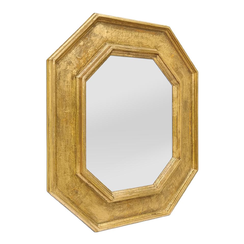 Octagonal giltwood wall mirror by Atelier RTCD Paris. “Braque” inspiration French frame. One-of-a-kind piece. Gilding to the patinated leaf. Frame width: 17 cm / 6.69 in. Modern glass mirror. Wood back.