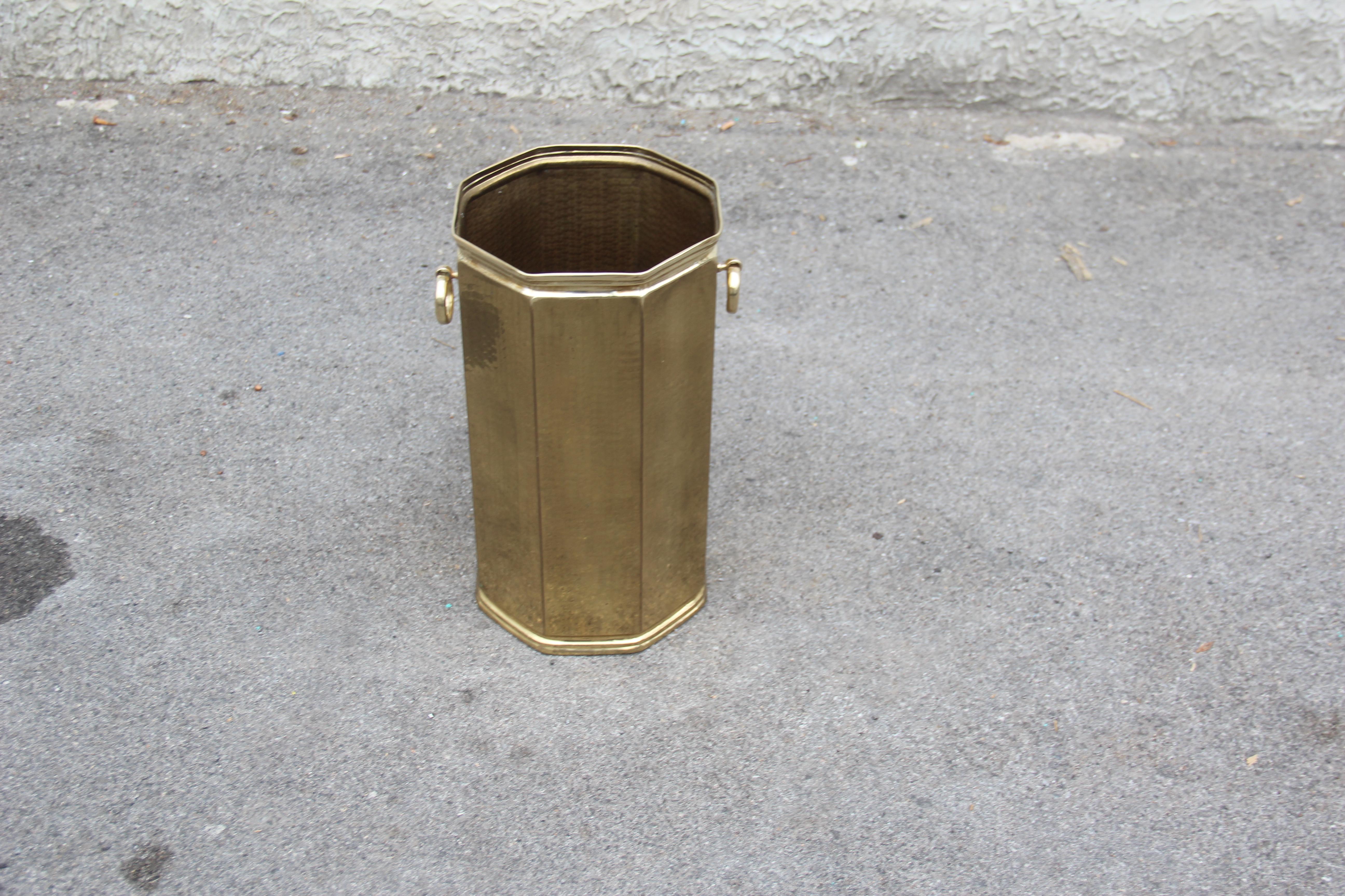 Octagonal Golden Brass Umbrella Stand Italian Design 1970s Hammered In Good Condition In Palermo, Sicily