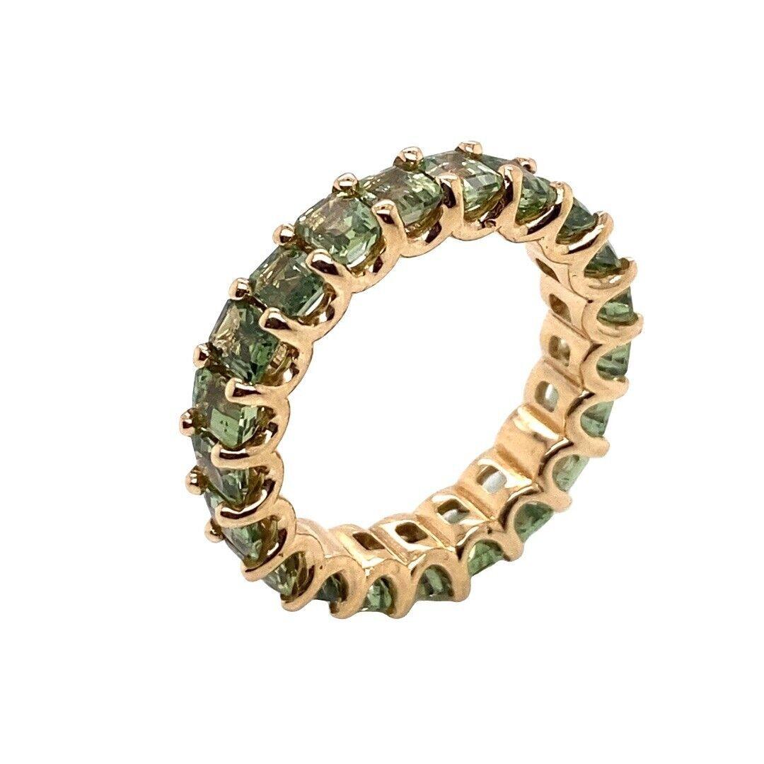 Octagonal Green Natural Sapphire Full Eternity Ring In New Condition For Sale In London, GB