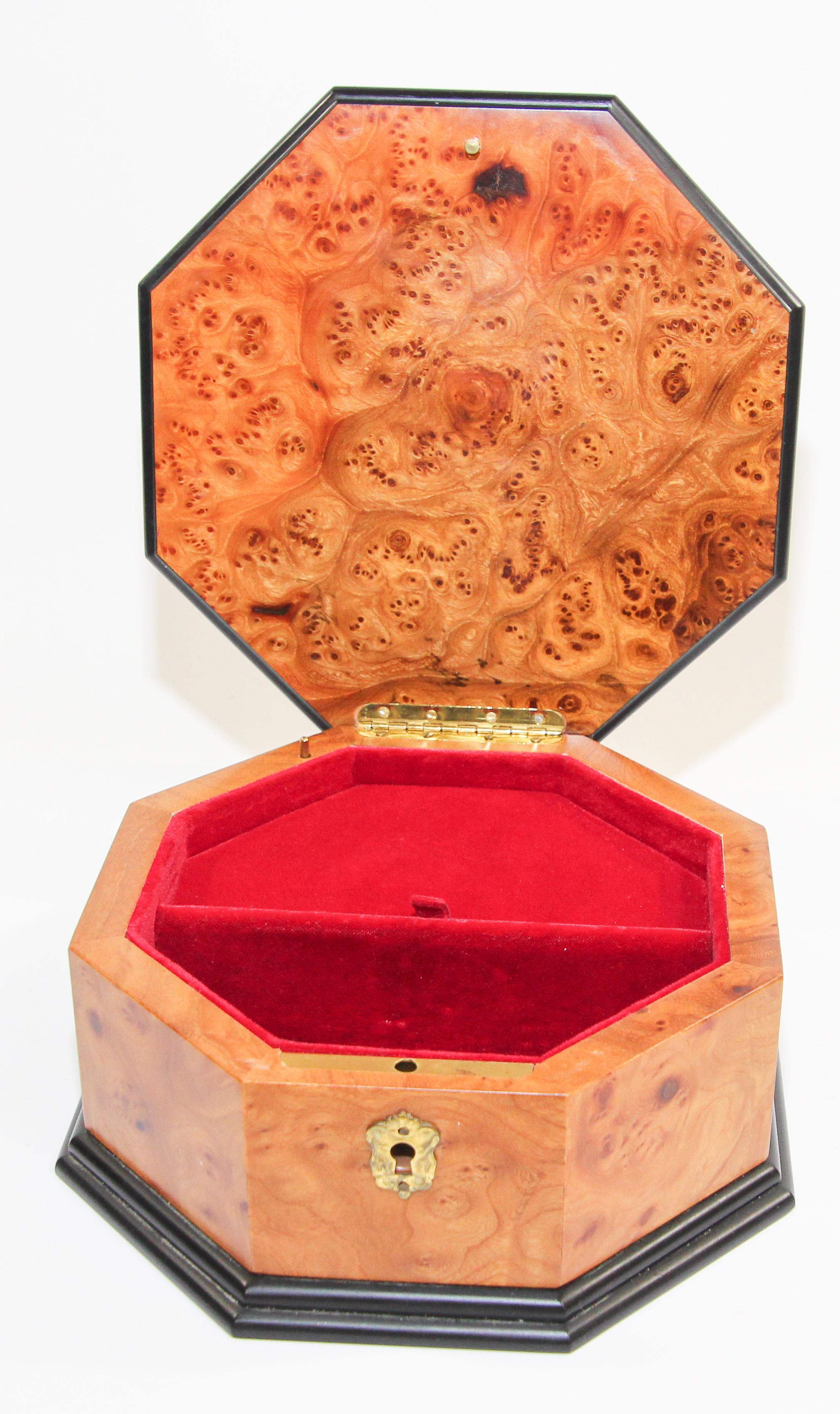 Hand-Crafted Octagonal Jewelry Music Box, Made in Italy For Sale