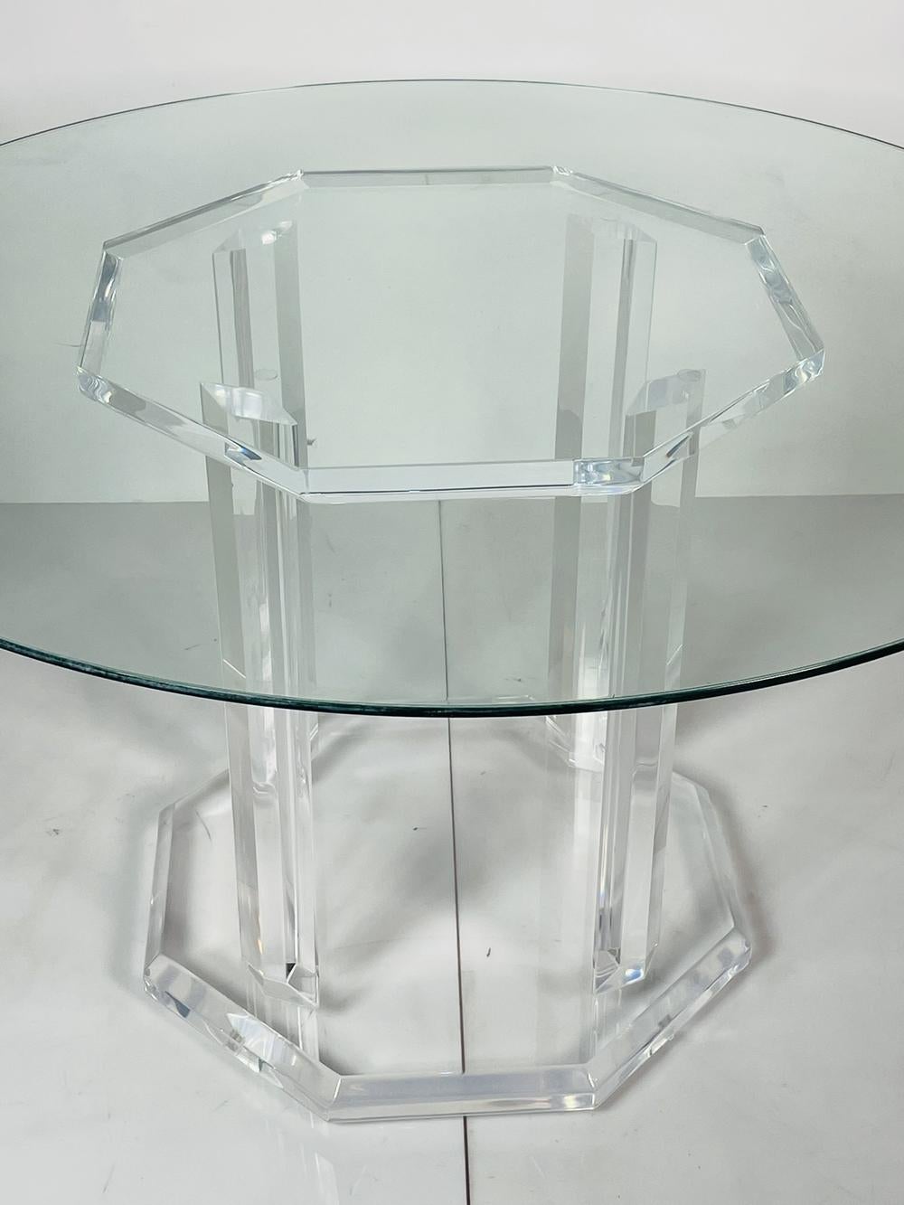 Late 20th Century Octagonal Lucite Pedestal Table Base For Sale