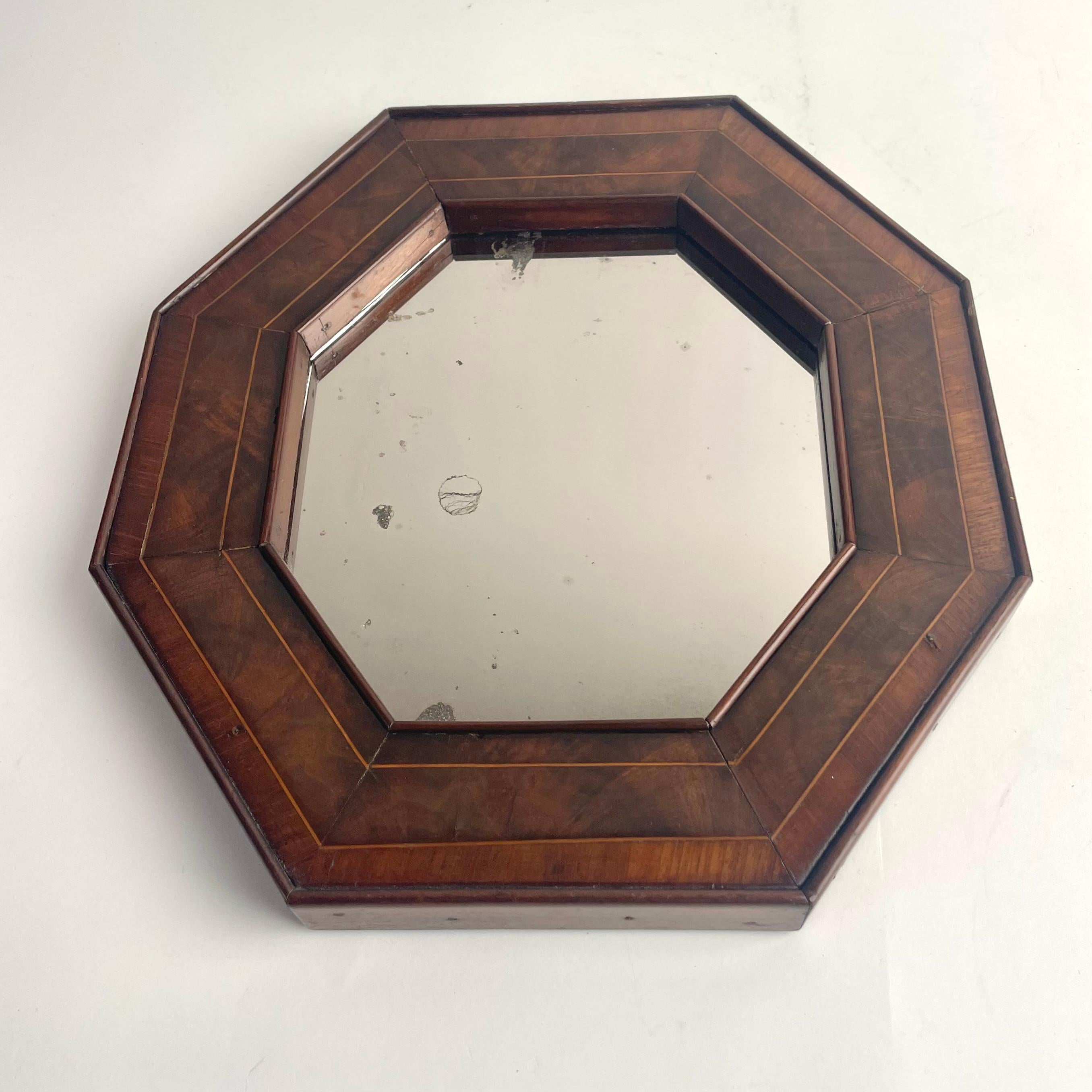 Specchio ottagonale in mogano con vetro al mercurio, XVIII-XIX secolo In condizioni buone in vendita a Knivsta, SE