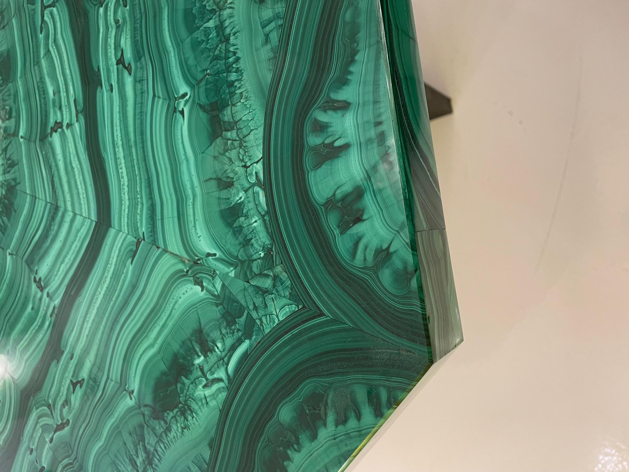 Tavolo ottagonale ottagonale di malachite del Mid Century Modern, Italia, anni '70 4