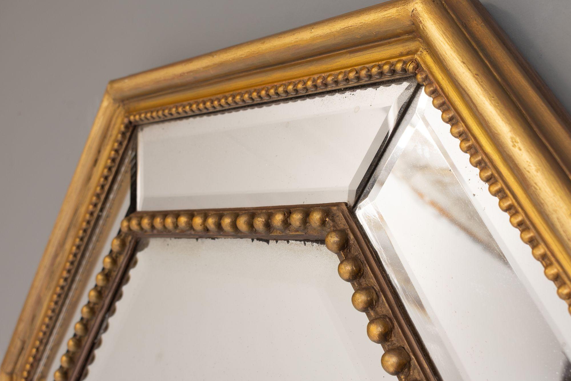 Français Miroir octogonal en vente